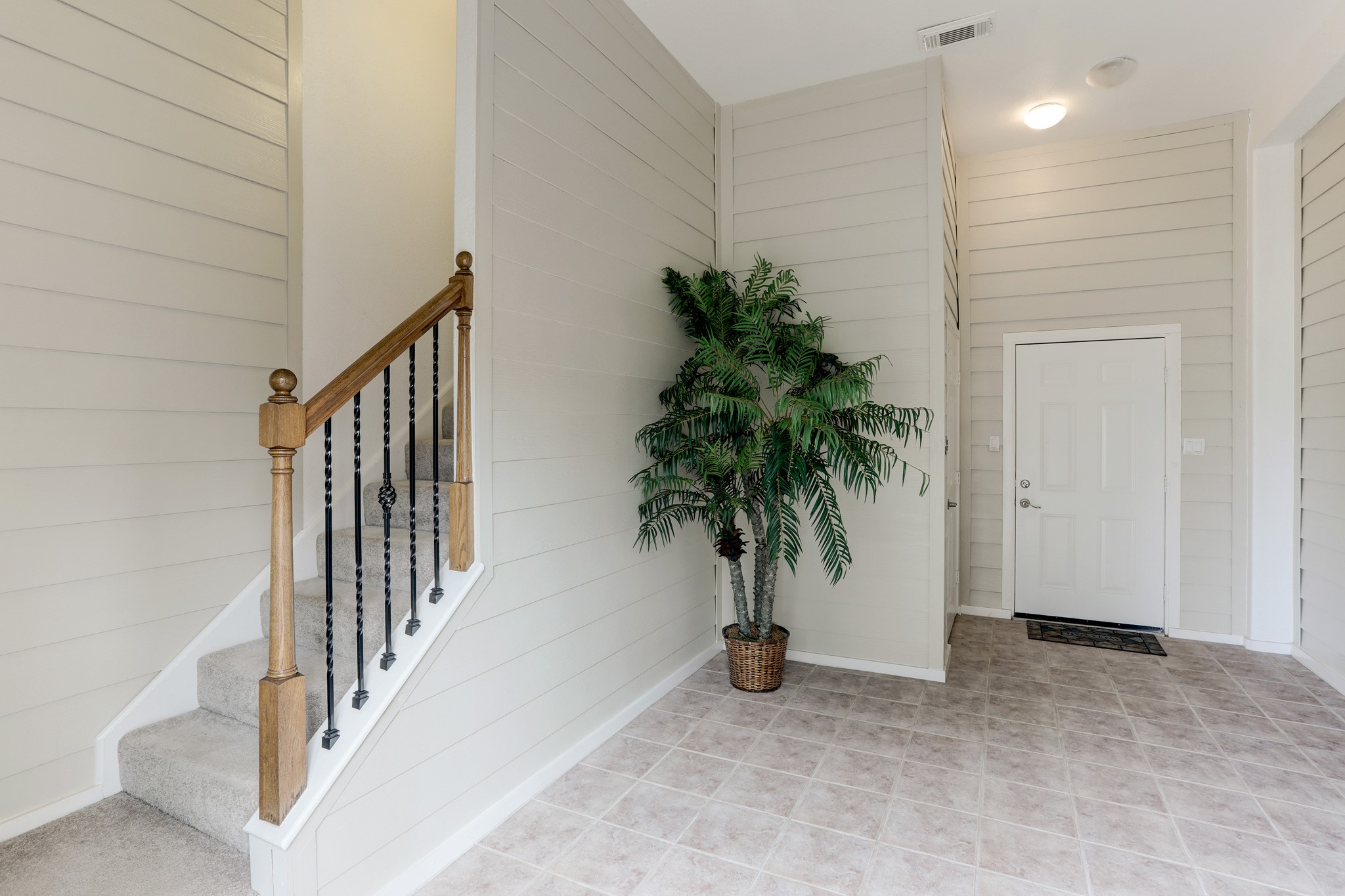 1303 Tiki Drive, Tiki Island, TX 77554