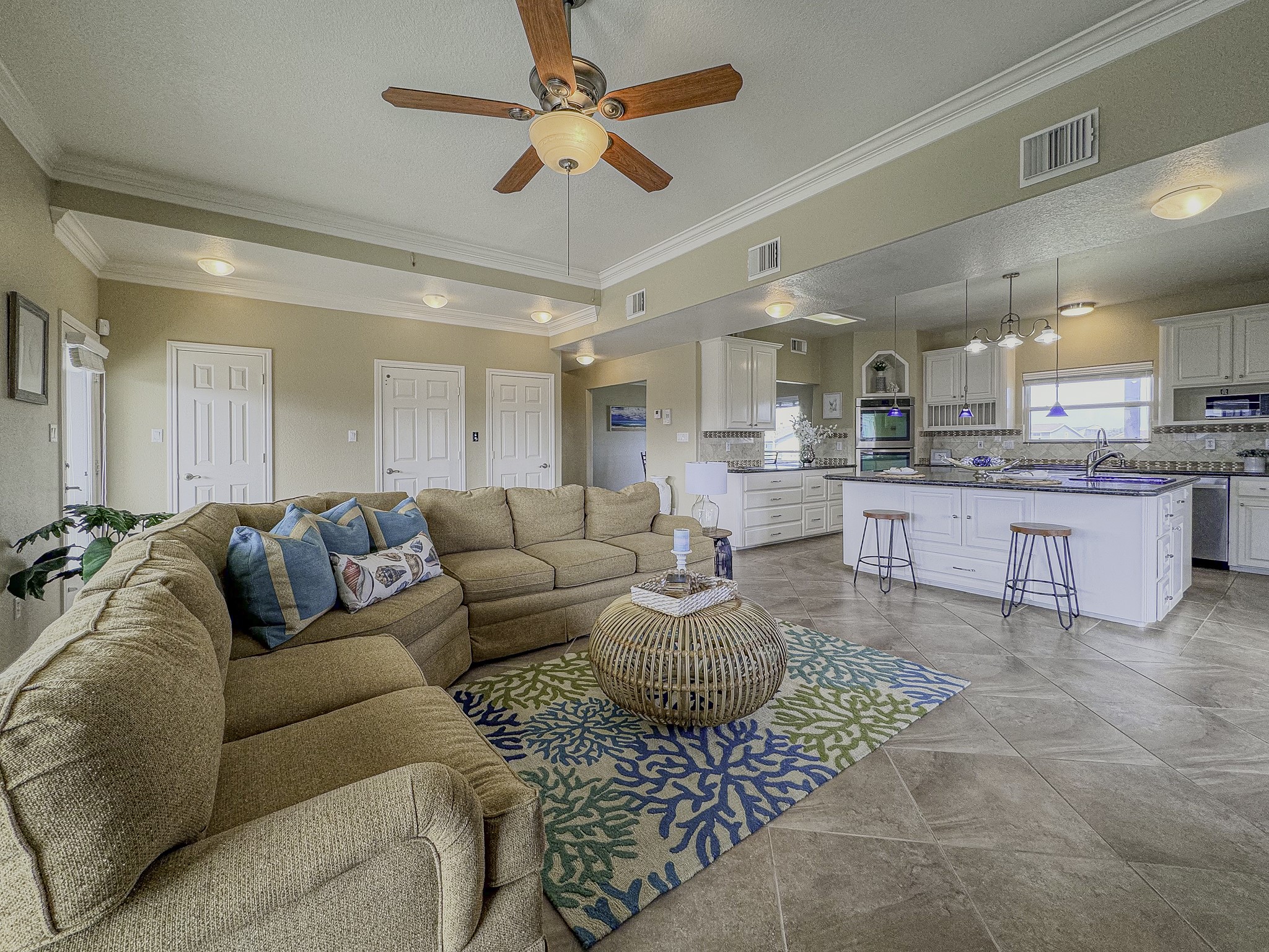 1303 Tiki Drive, Tiki Island, TX 77554