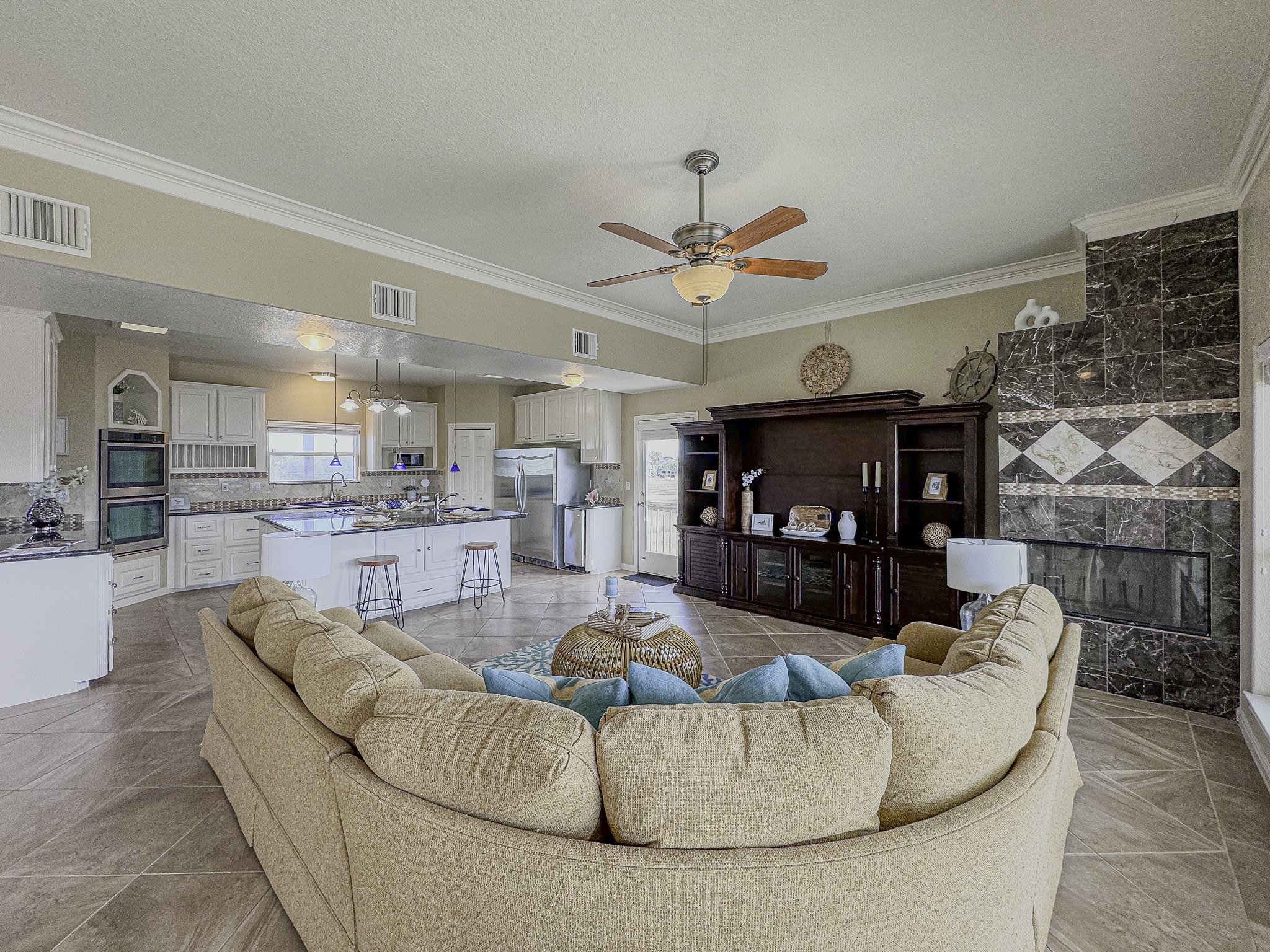 1303 Tiki Drive, Tiki Island, TX 77554