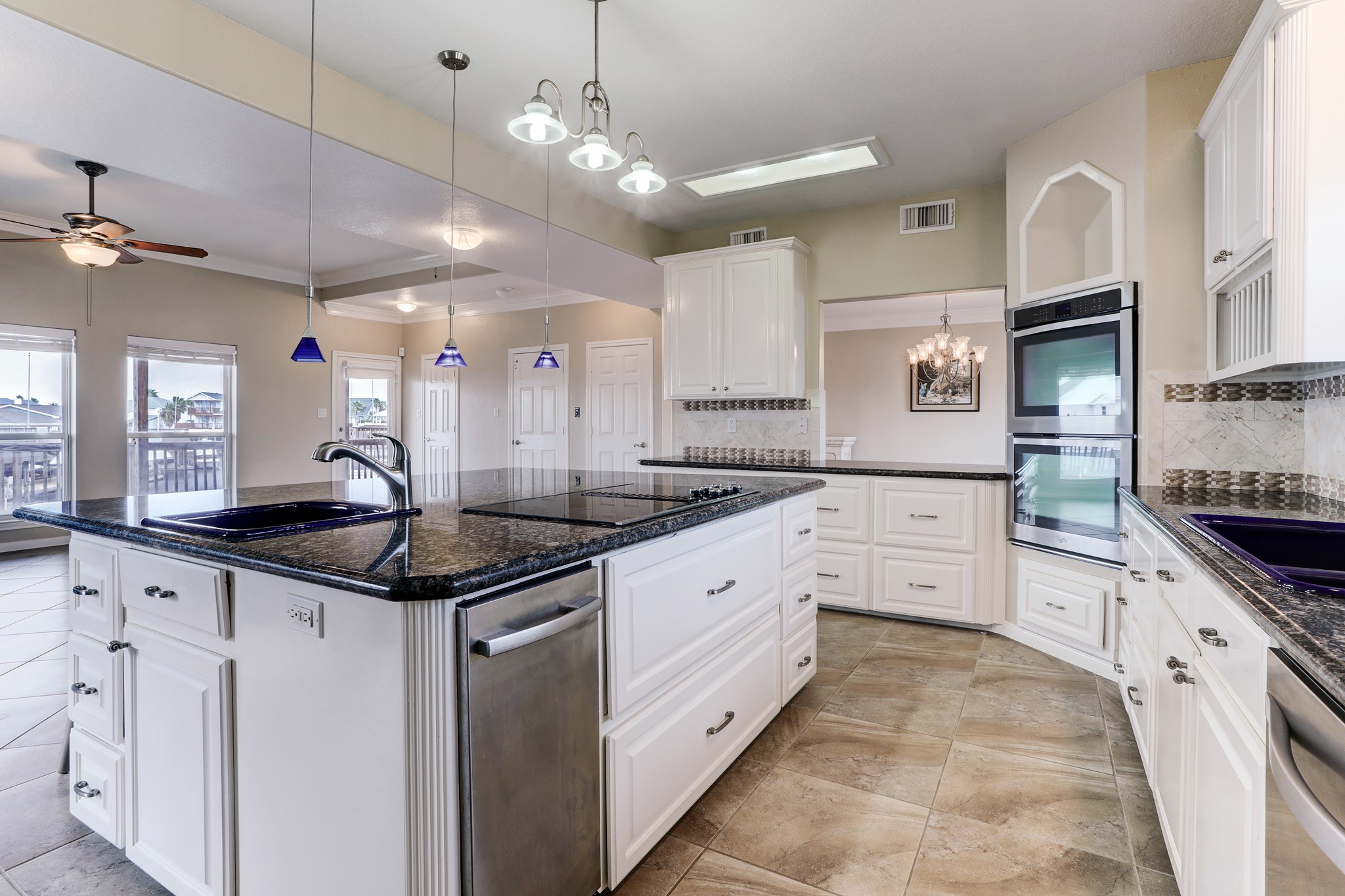 1303 Tiki Drive, Tiki Island, TX 77554