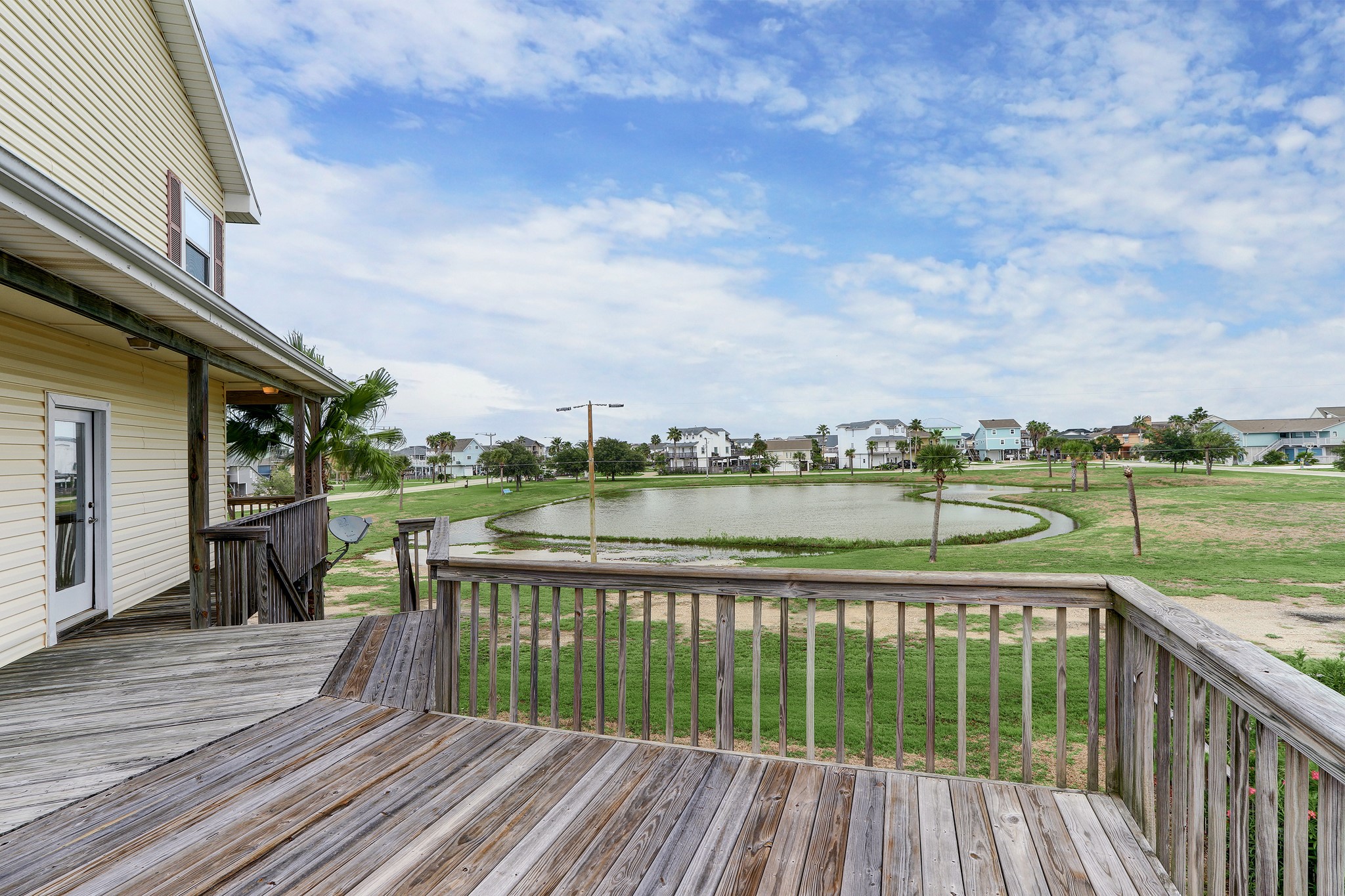 1303 Tiki Drive, Tiki Island, TX 77554