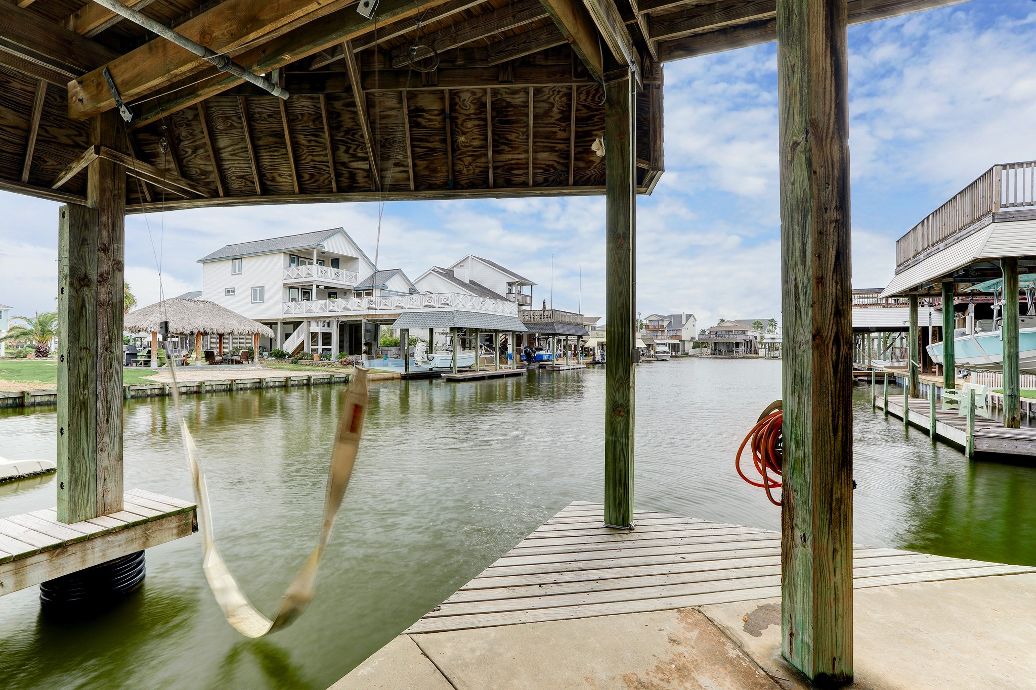 1303 Tiki Drive, Tiki Island, TX 77554