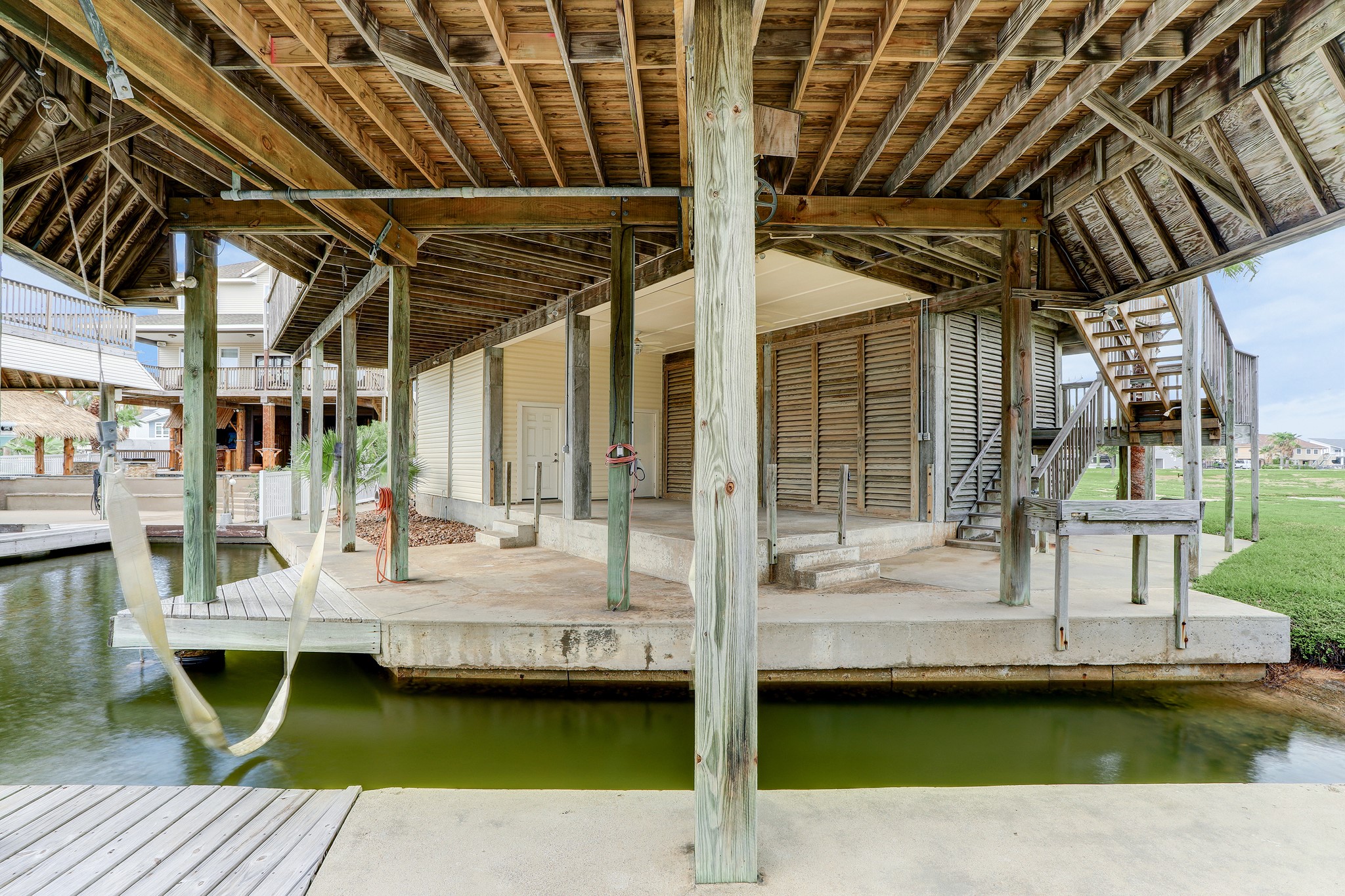 1303 Tiki Drive, Tiki Island, TX 77554