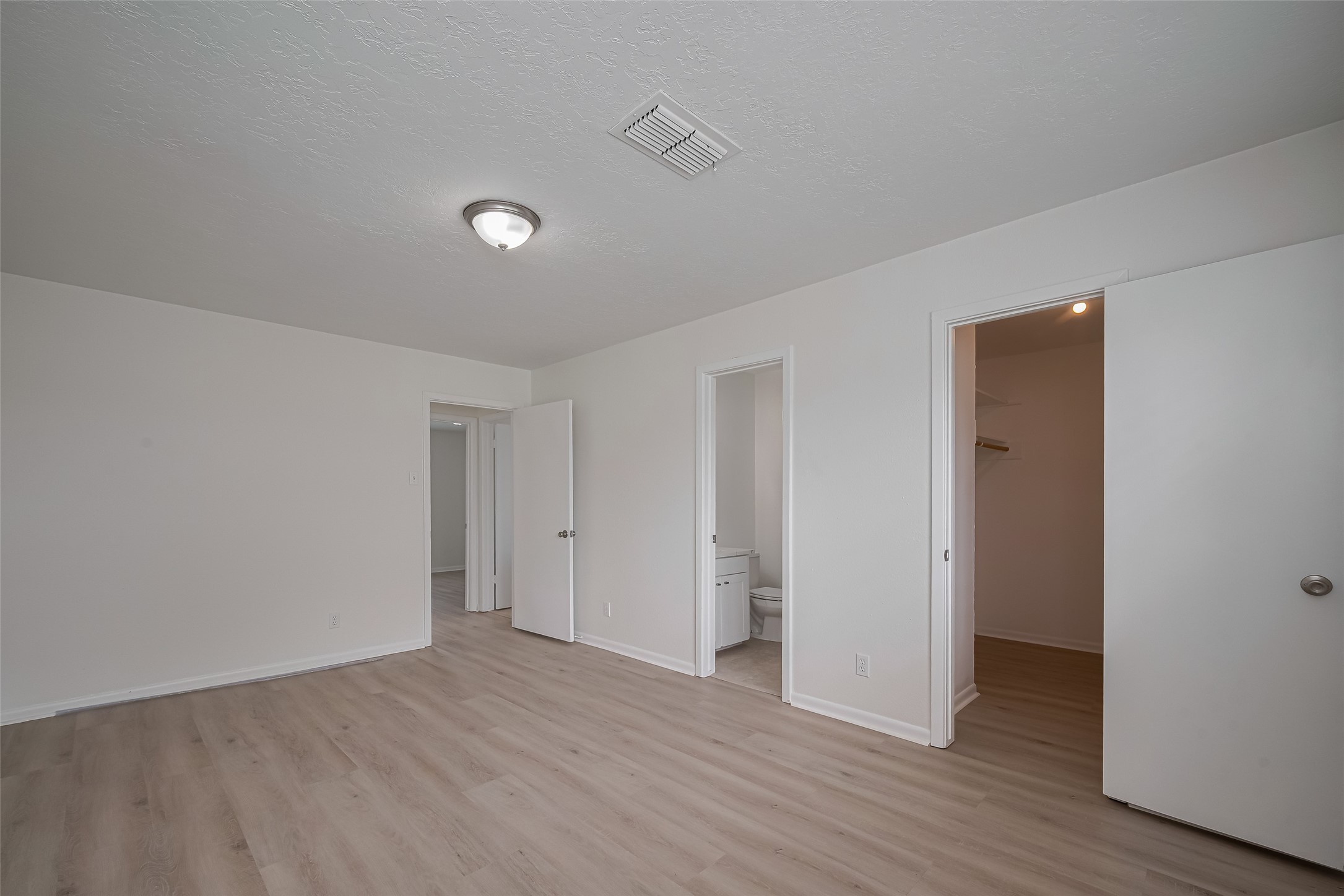 11235 FM 1764, Santa Fe, TX 77510