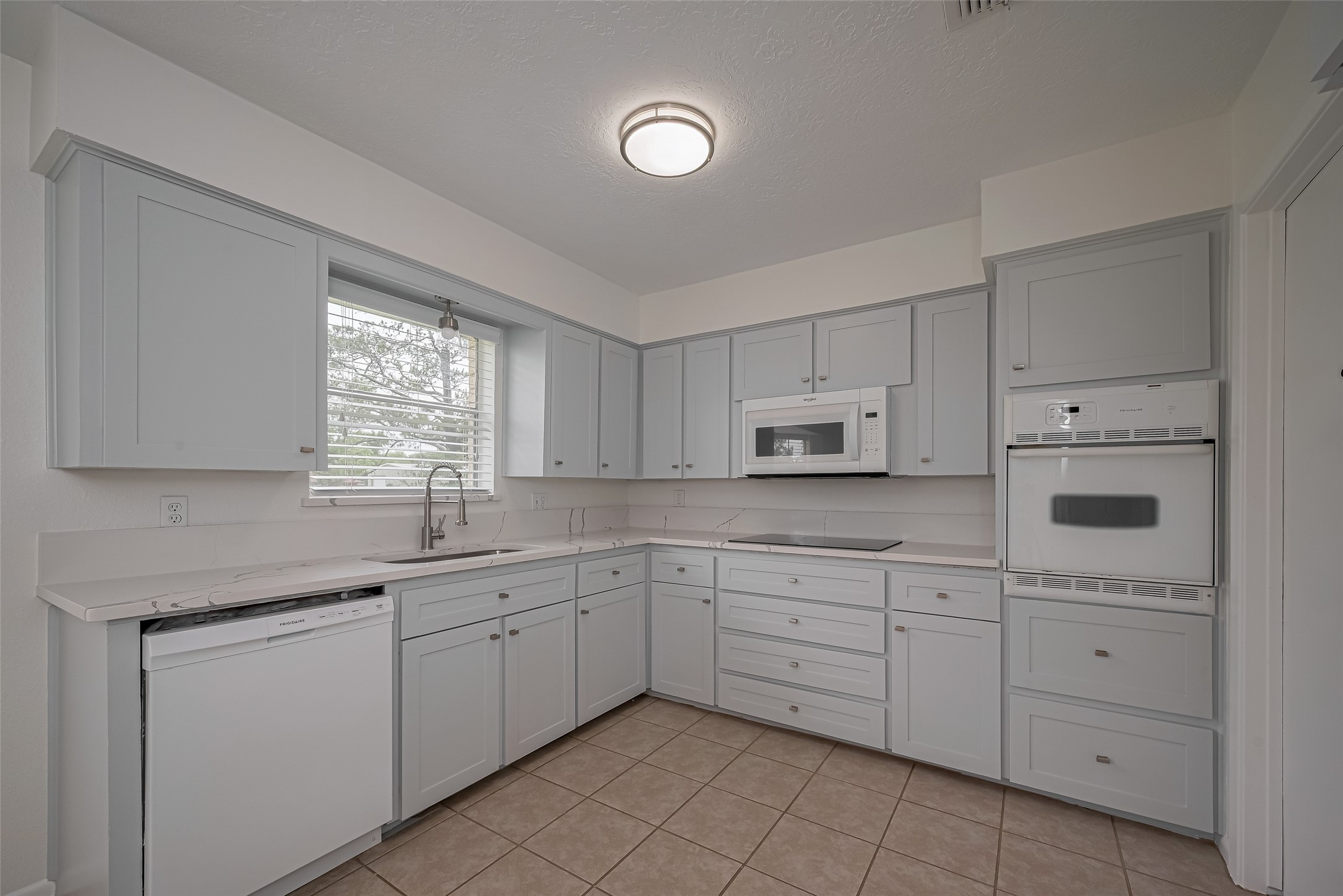 11235 FM 1764, Santa Fe, TX 77510