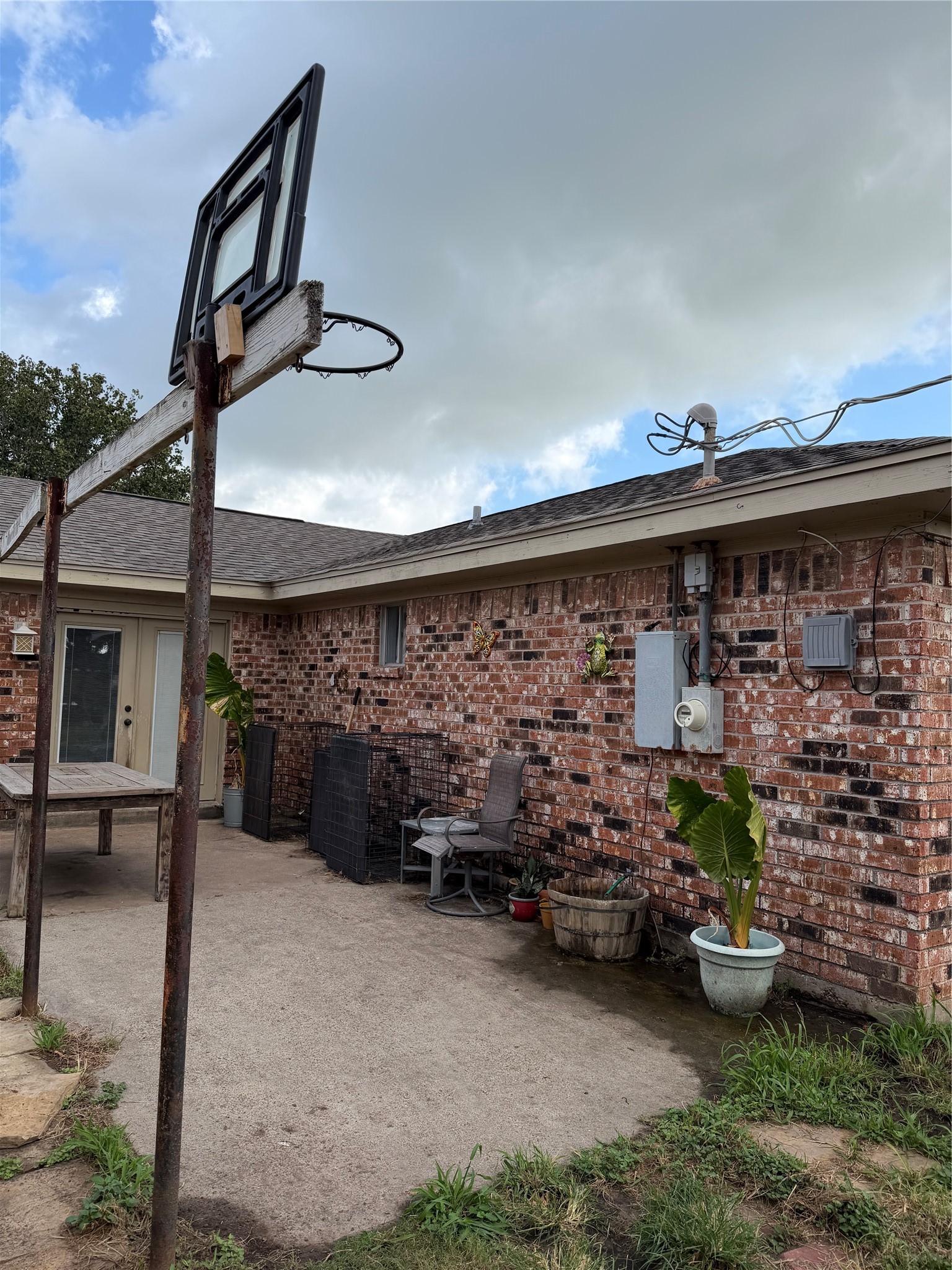 2225 34th Avenue N, Texas City, TX 77590