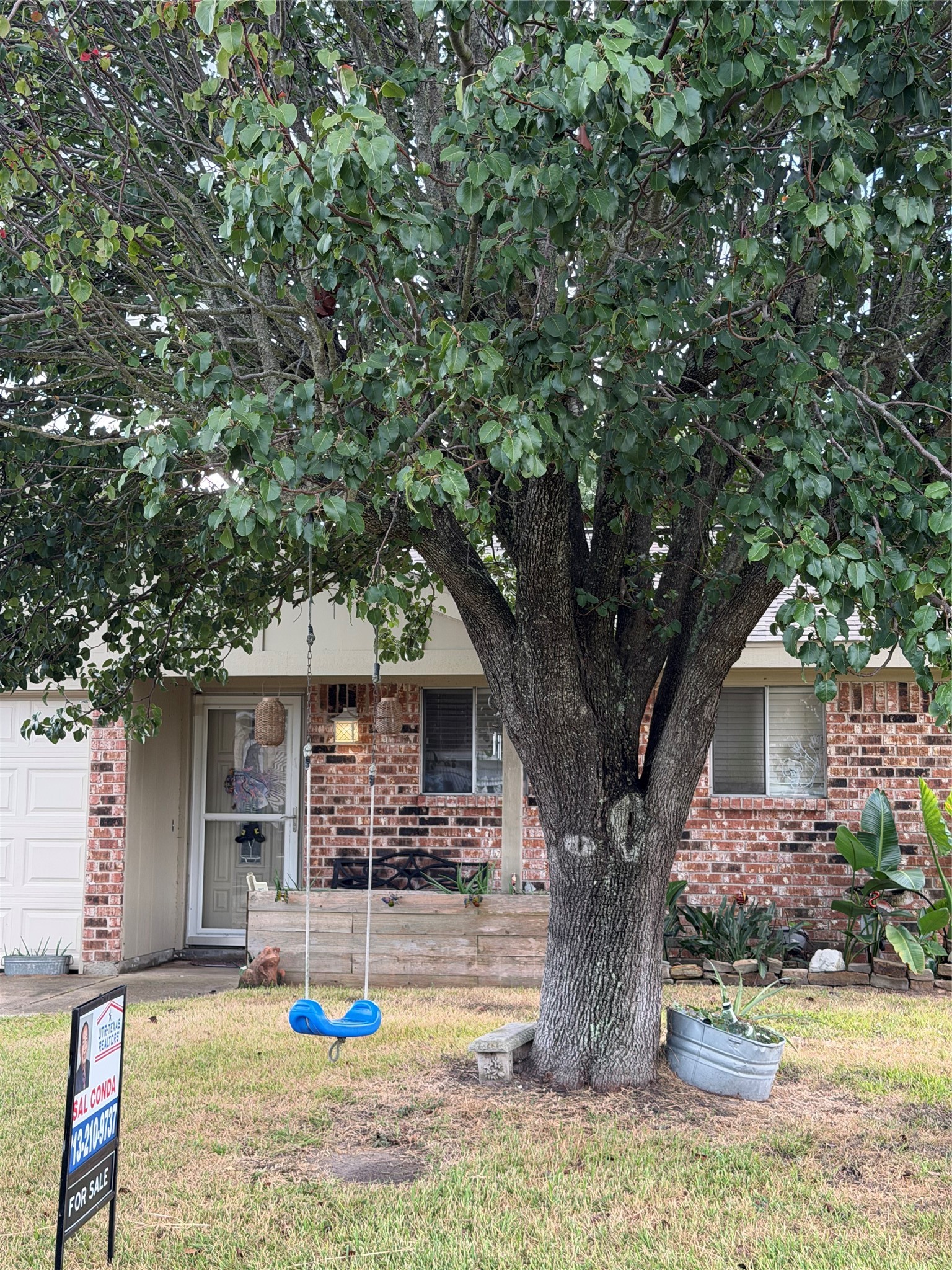 2225 34th Avenue N, Texas City, TX 77590