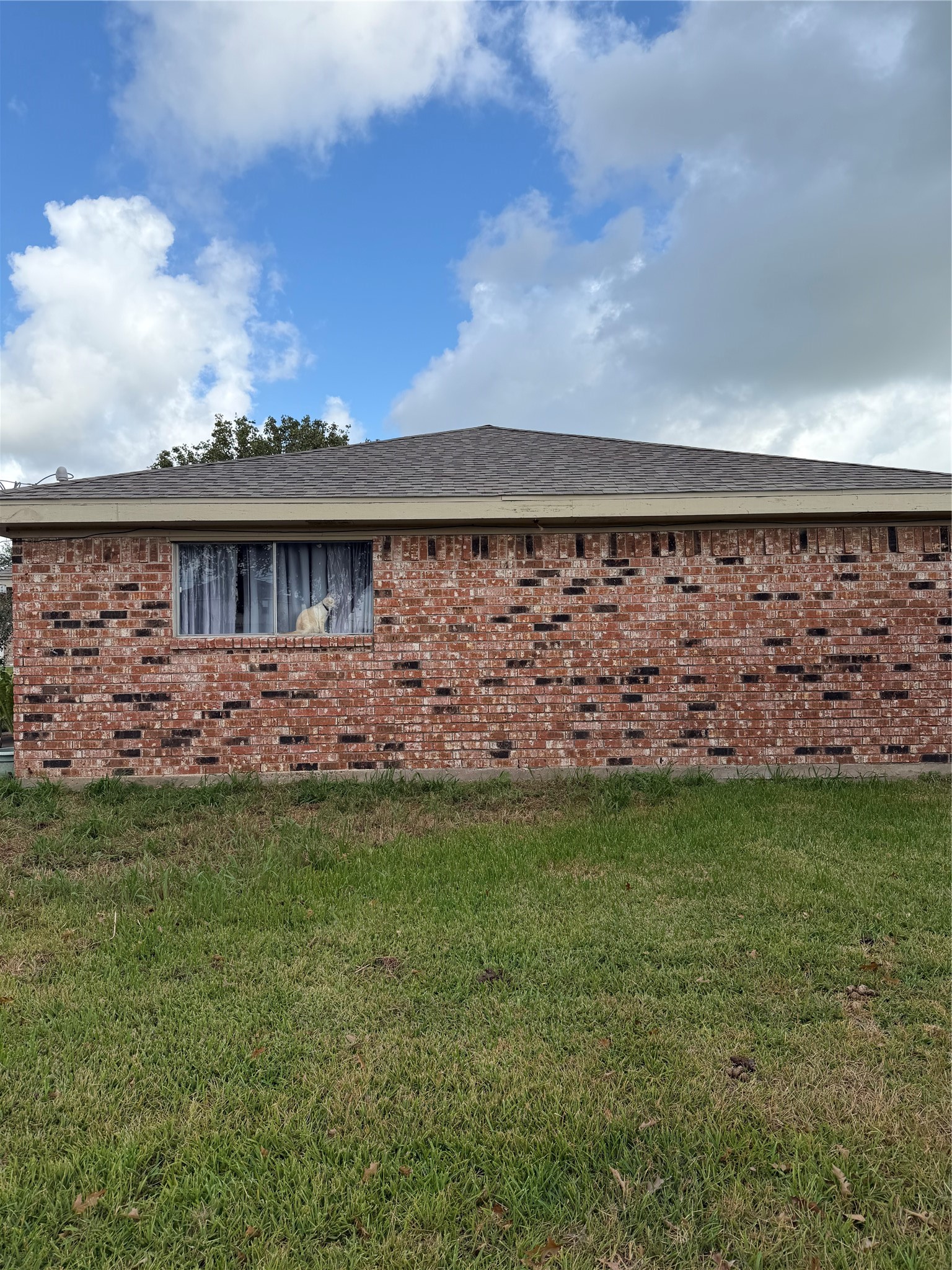 2225 34th Avenue N, Texas City, TX 77590