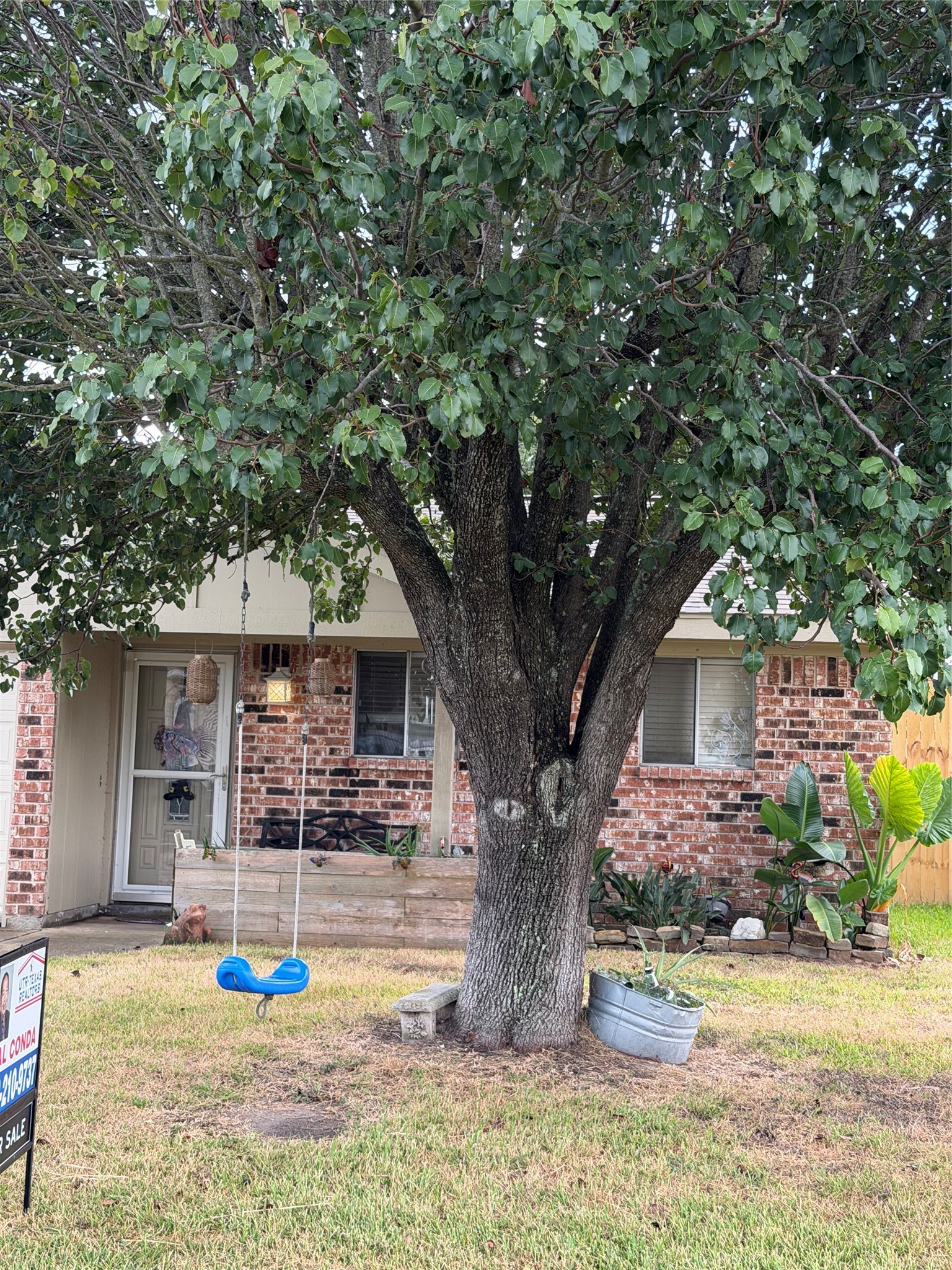 2225 34th Avenue N, Texas City, TX 77590