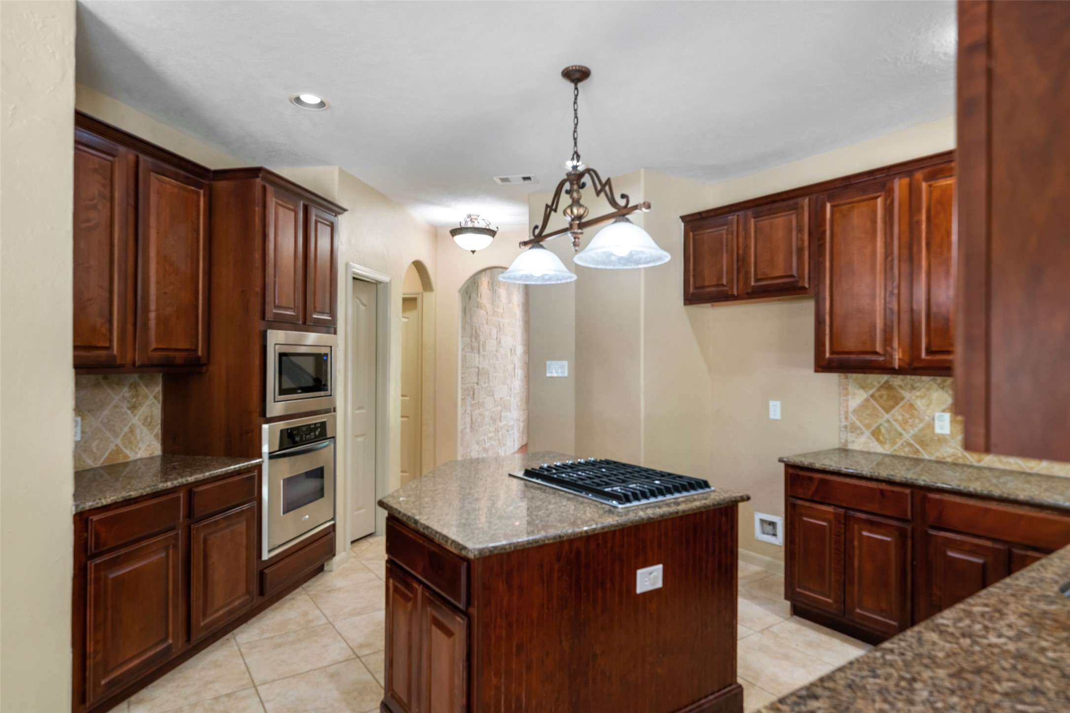 12210 Hallowed Oaks, Magnolia, TX 77354