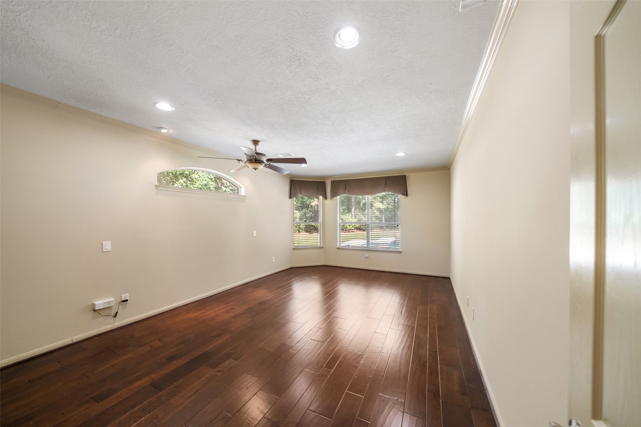 12210 Hallowed Oaks, Magnolia, TX 77354