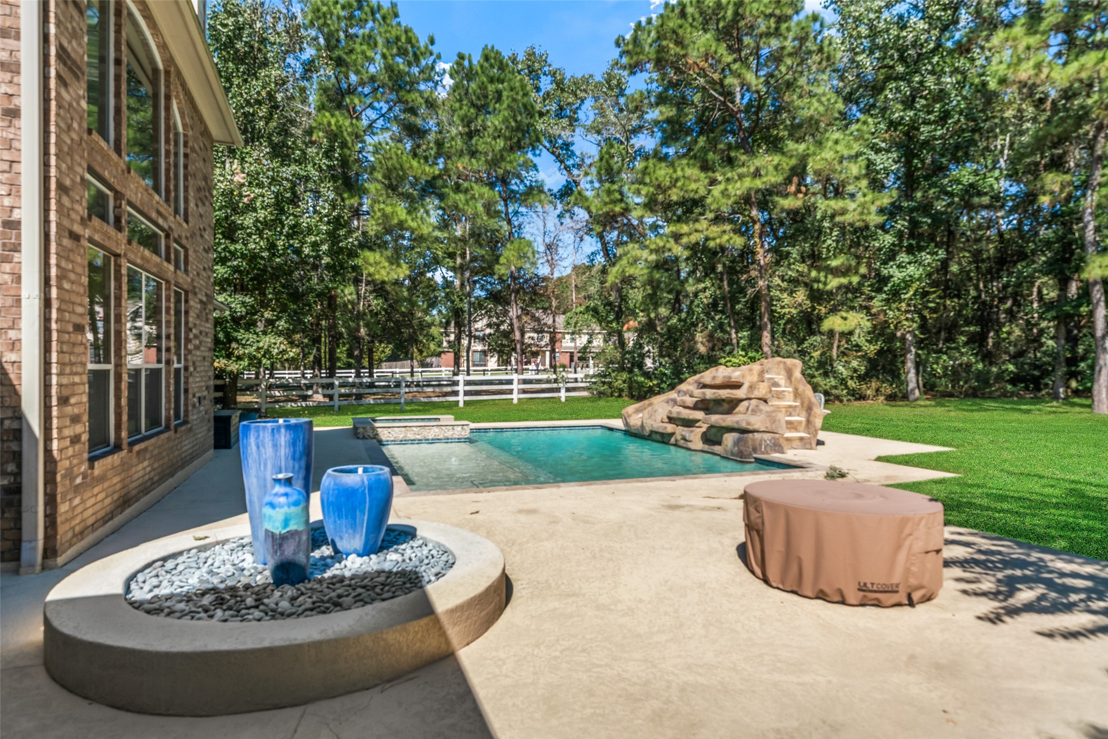 12210 Hallowed Oaks, Magnolia, TX 77354