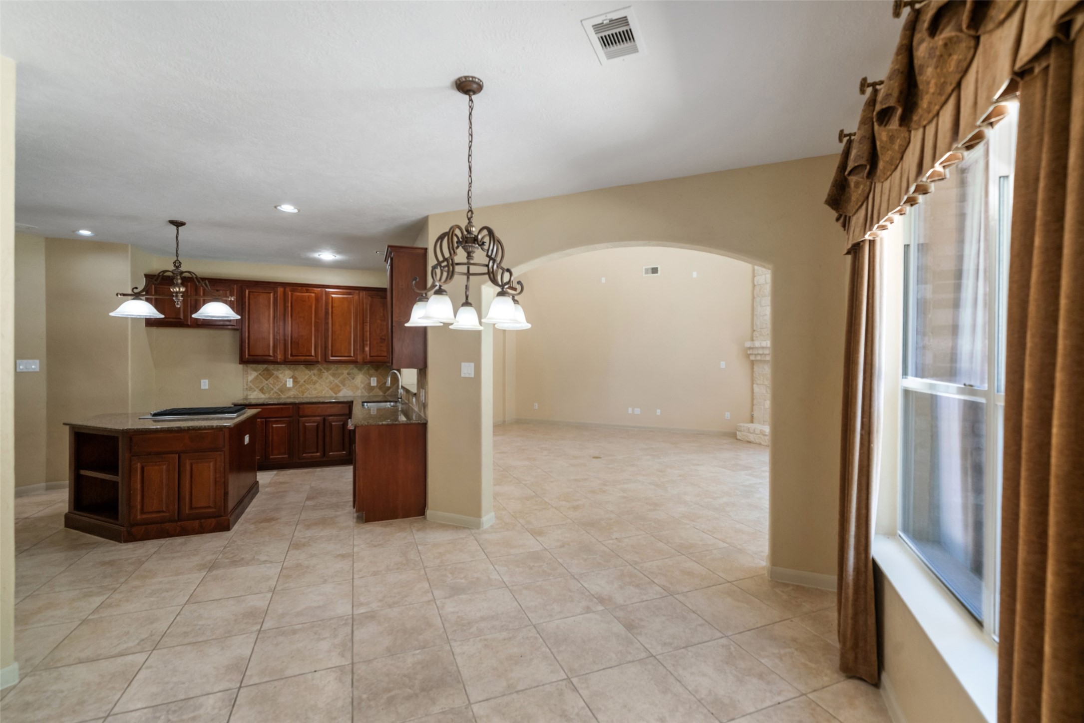 12210 Hallowed Oaks, Magnolia, TX 77354