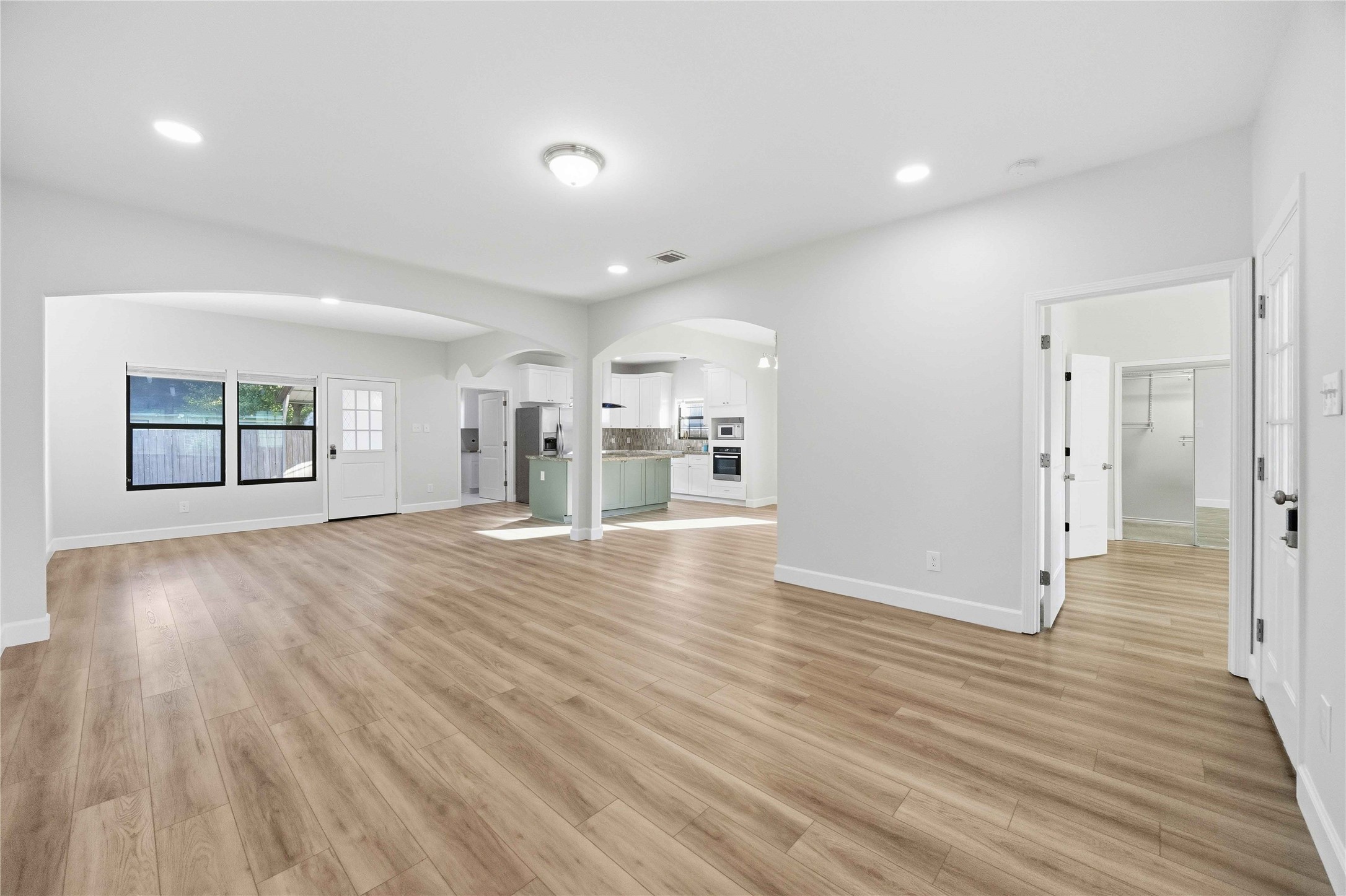 503 4th Street, Humble, TX 77338
