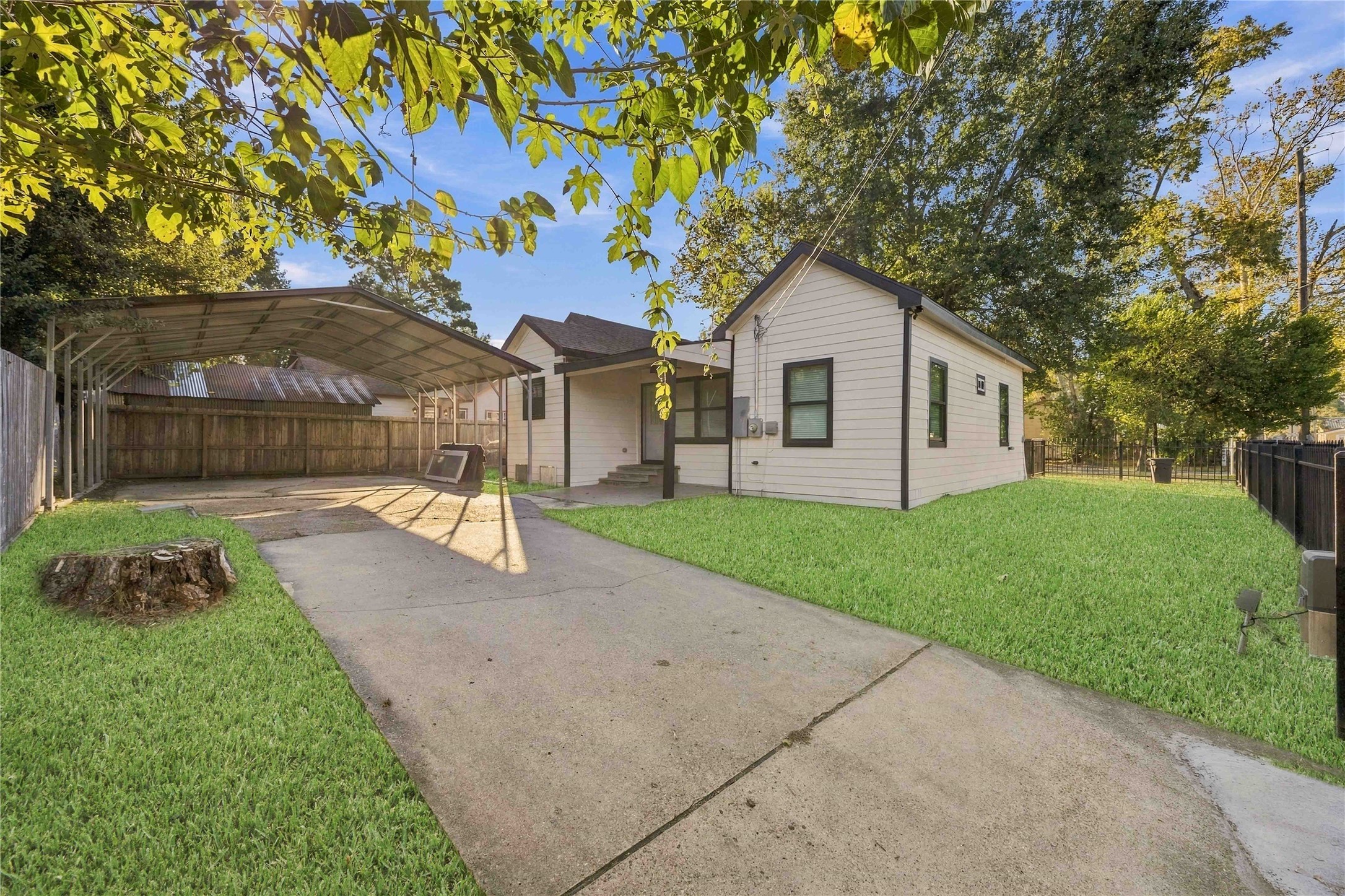 503 4th Street, Humble, TX 77338