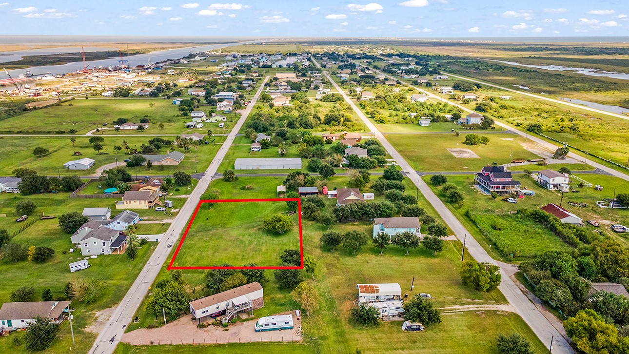 Lot 17 available  for purchase with 813 Nelson Avenue Lot