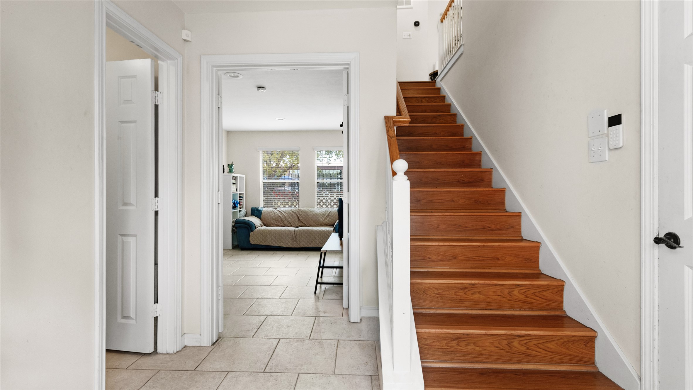 Foyer/entry