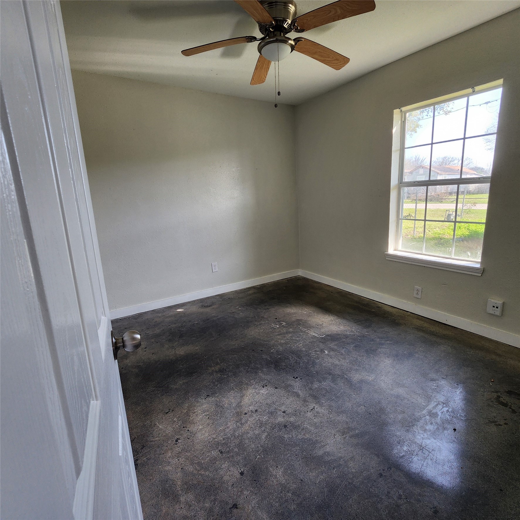 3 BEDROOMS! 3 BEDROOMS!