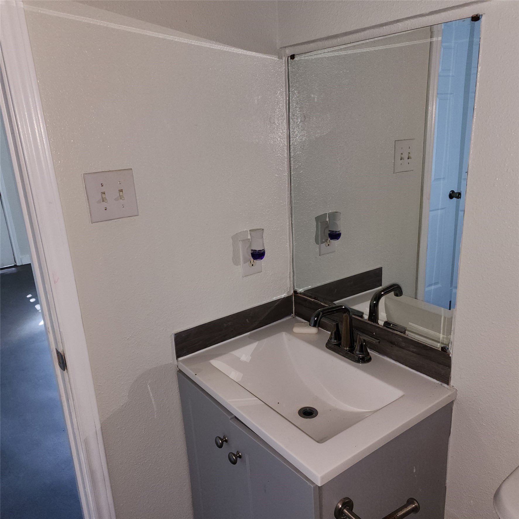 4710 Pelican Street, #1, Hitchcock, TX 77563