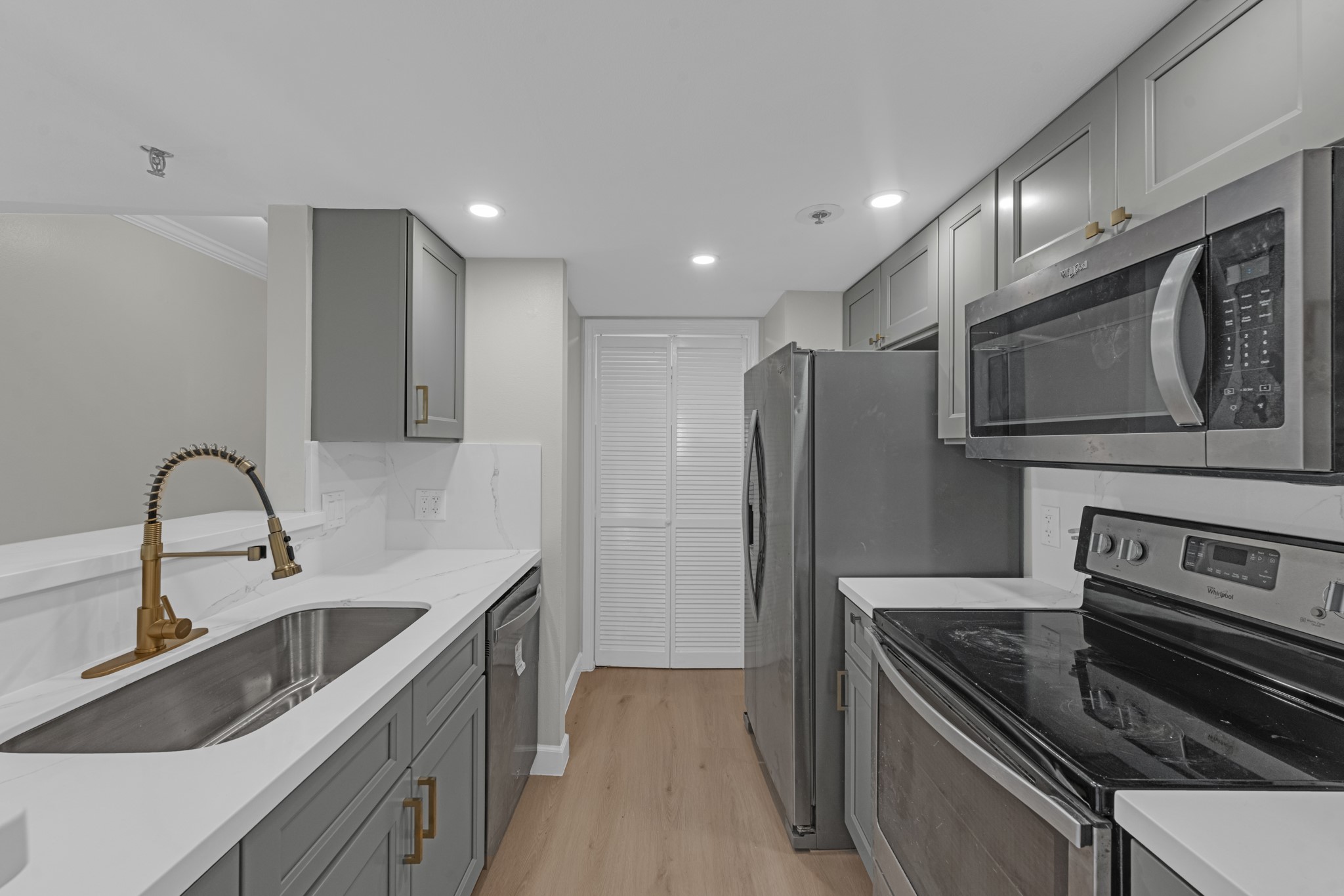 Virtually staged