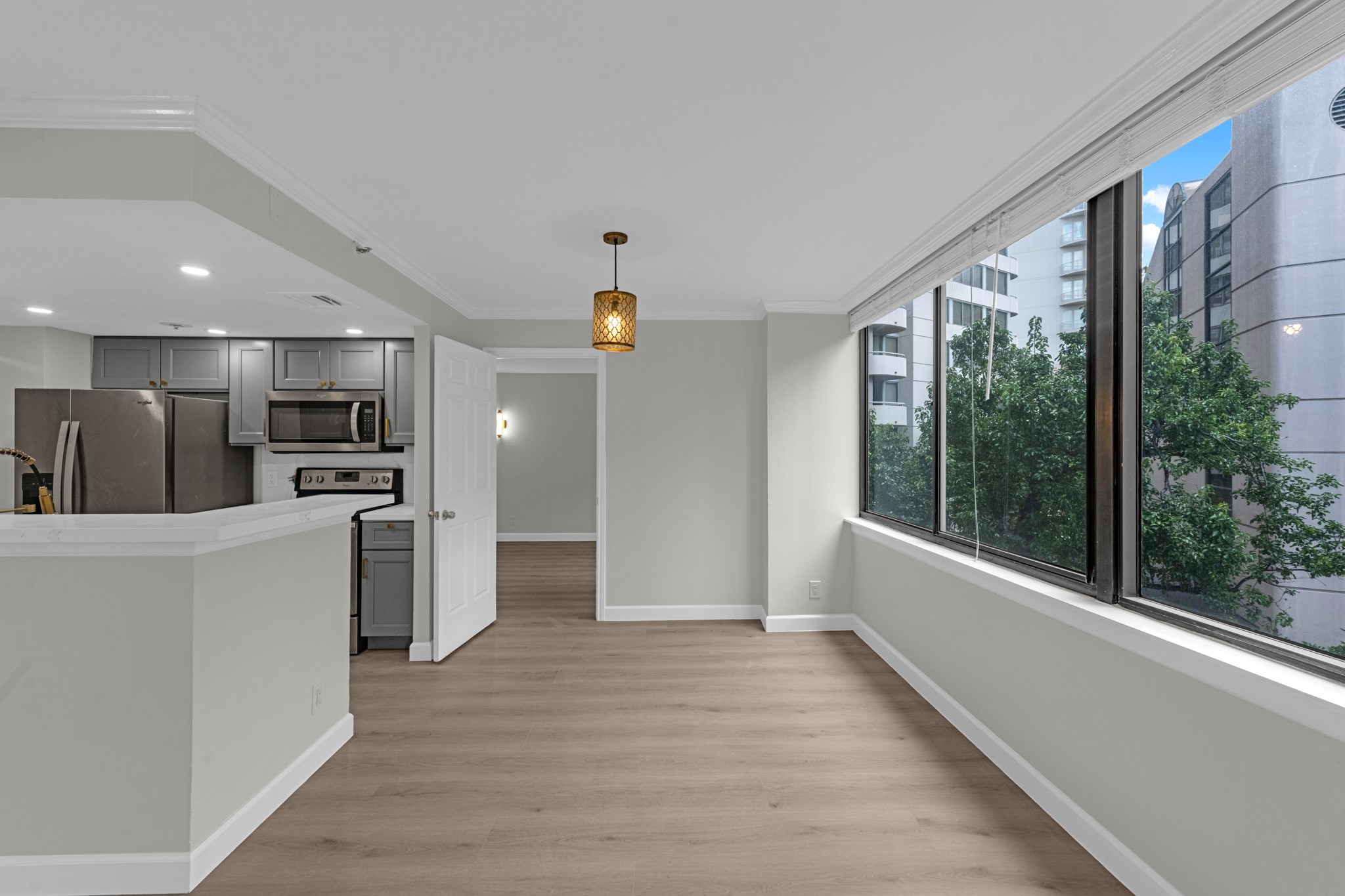 3525 Sage Rd, #304, Houston, TX 77056