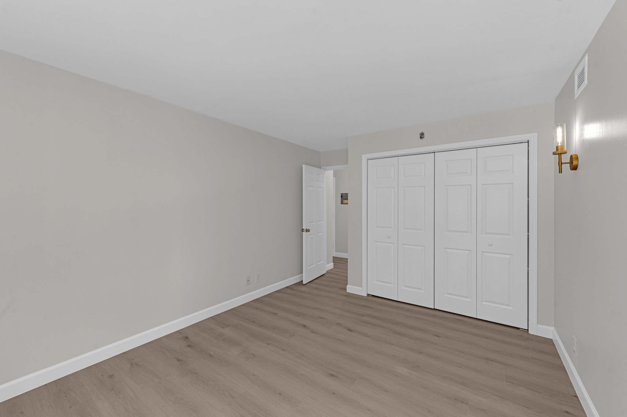 3525 Sage Rd, #304, Houston, TX 77056