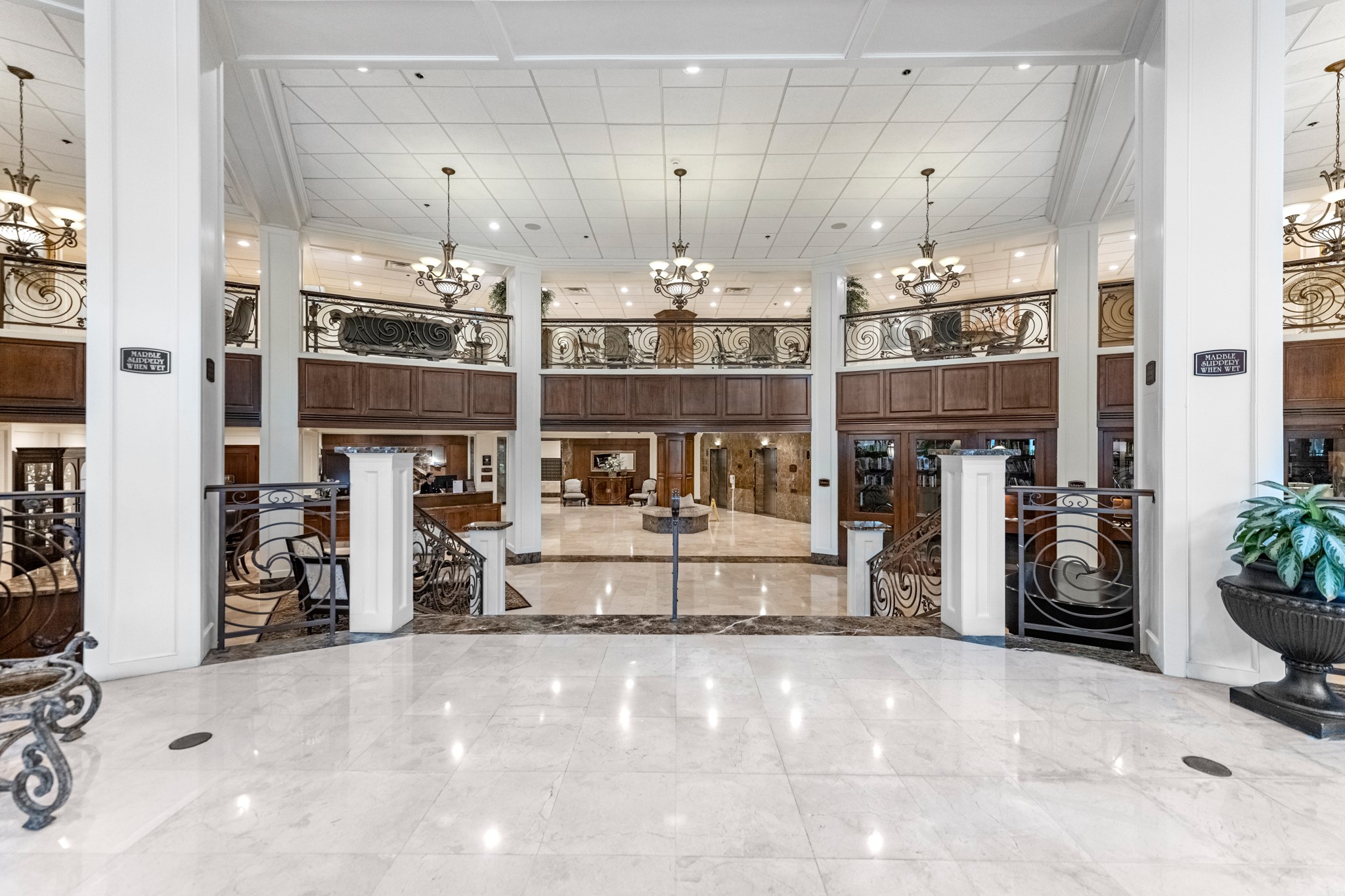 3525 Sage Rd, #304, Houston, TX 77056
