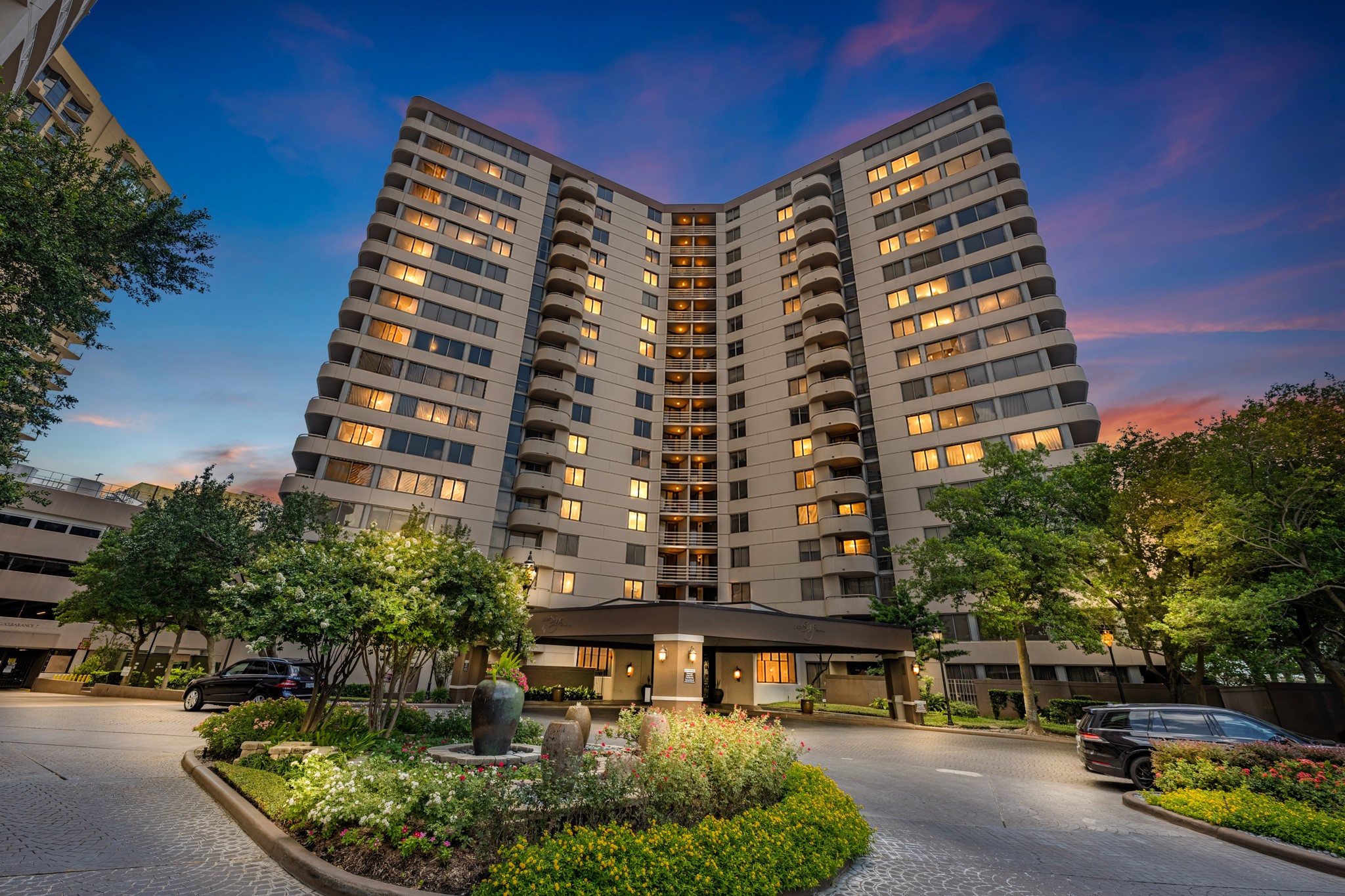 3525 Sage Rd, #304, Houston, TX 77056