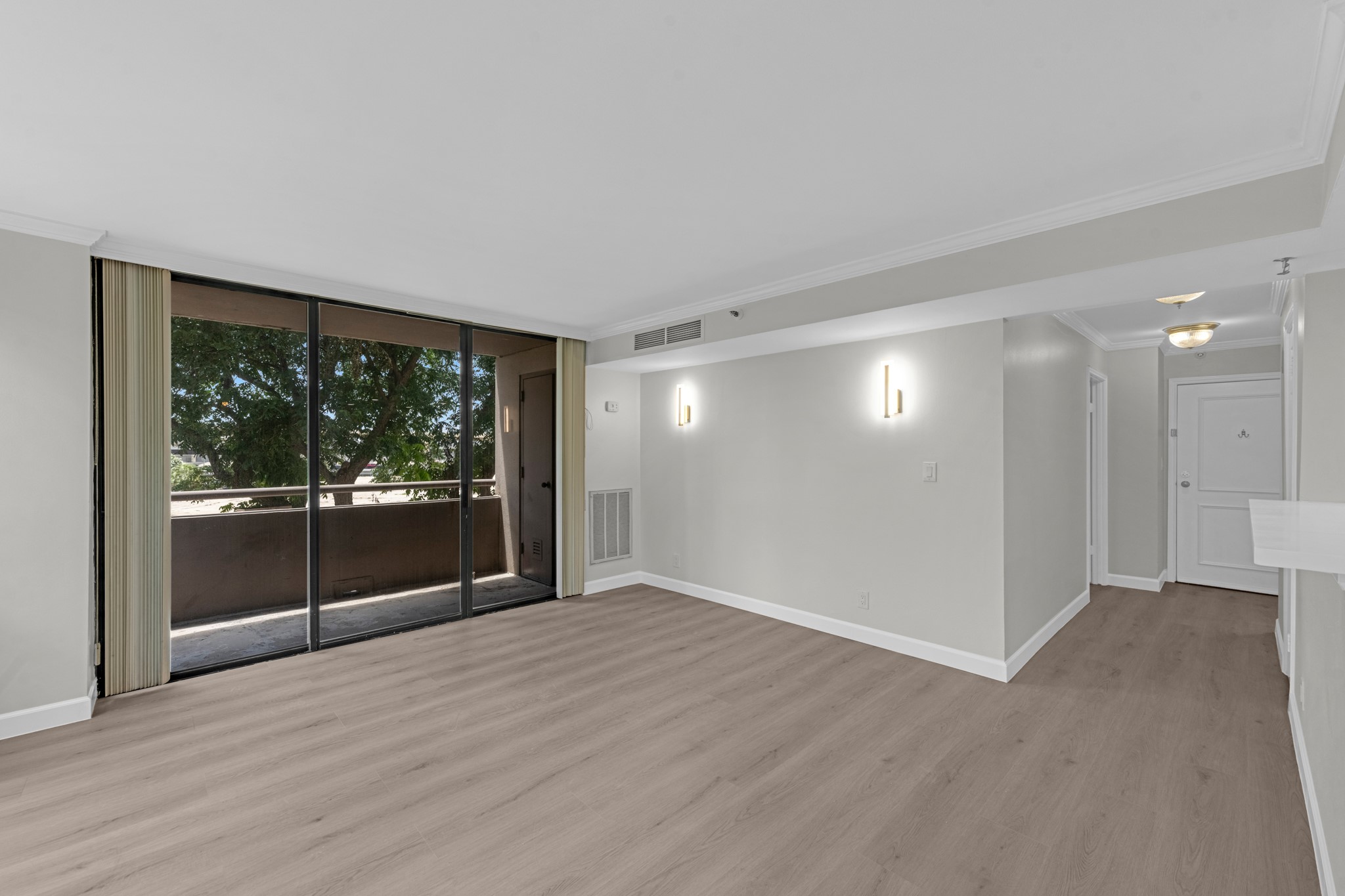 3525 Sage Rd, #304, Houston, TX 77056