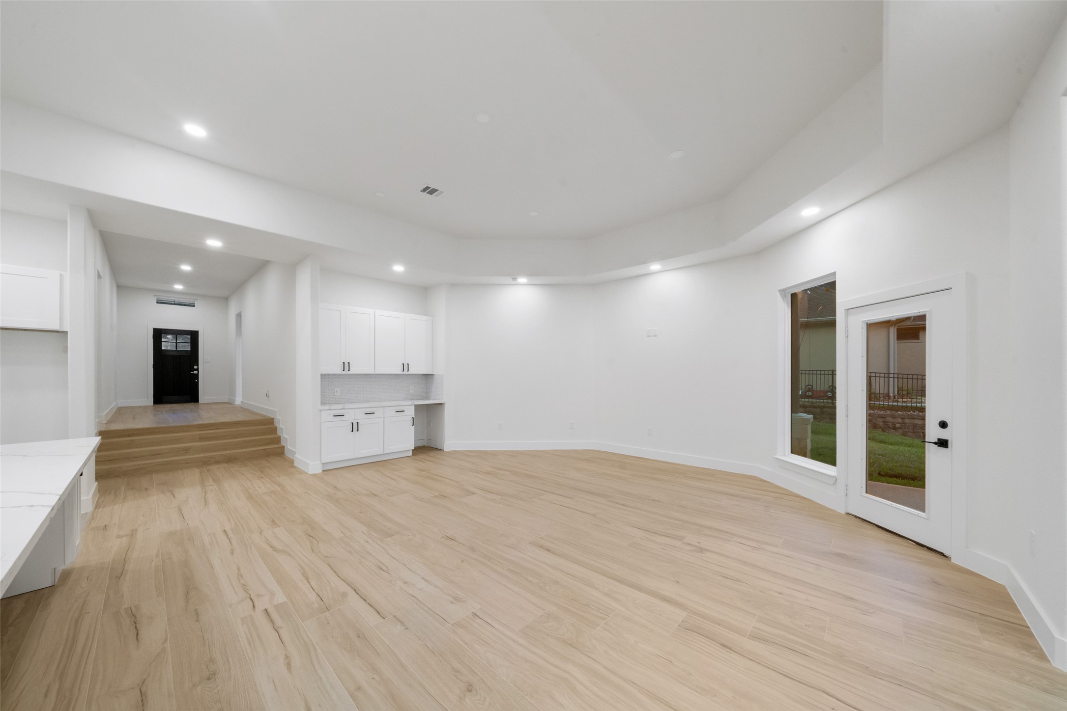 4833 W Fork Boulevard, Conroe, TX 77304