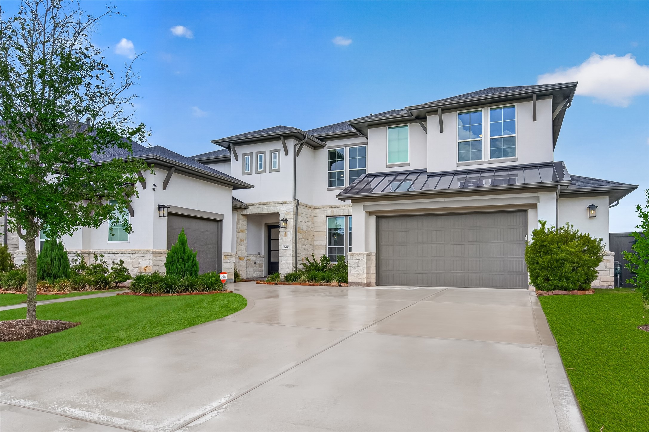 LIKE-NEW TRI Pointe HOME IN HARVEST GREEN  PHASE 2!