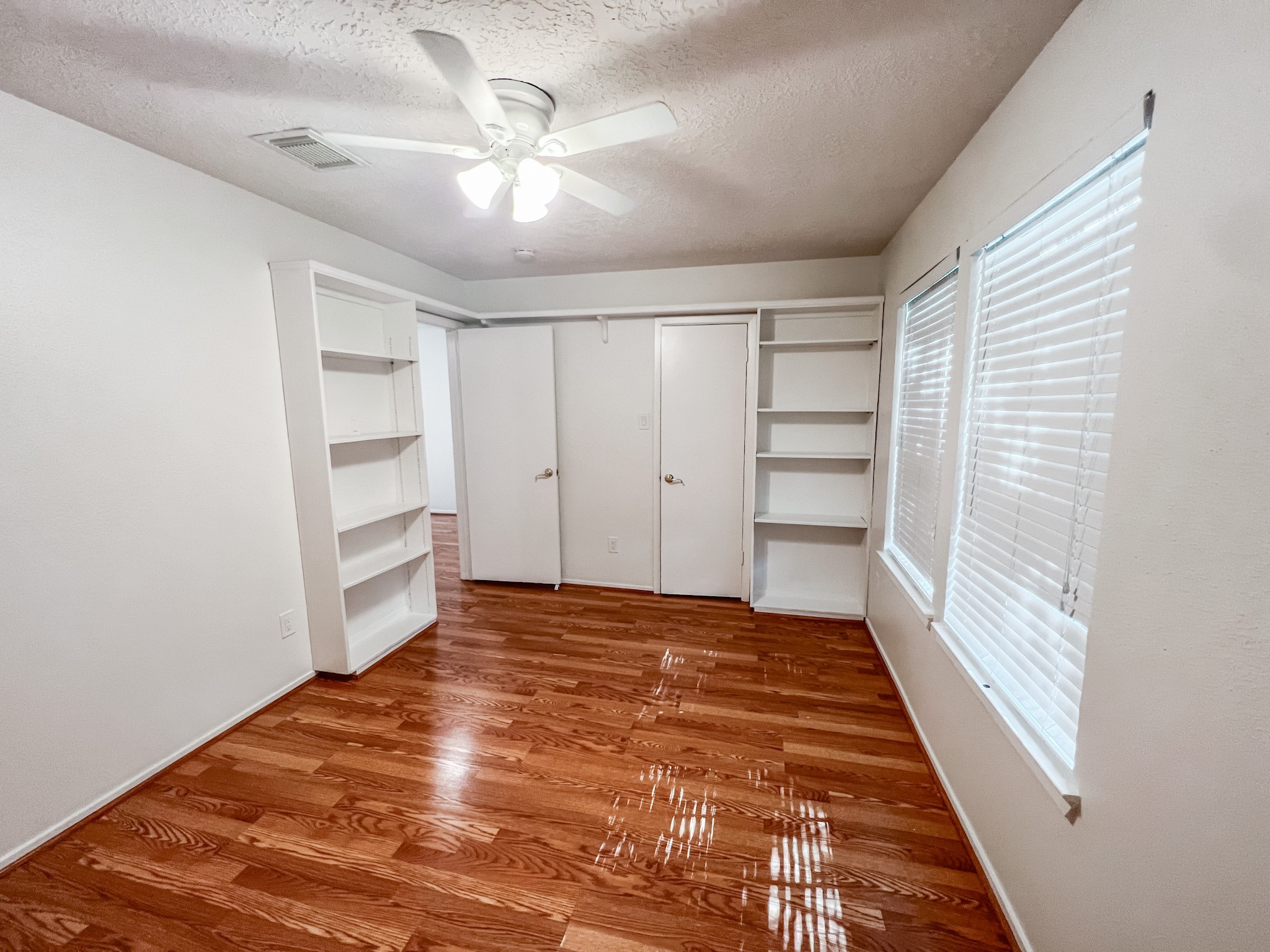 347 Elder Vista Drive, Houston, TX 77598