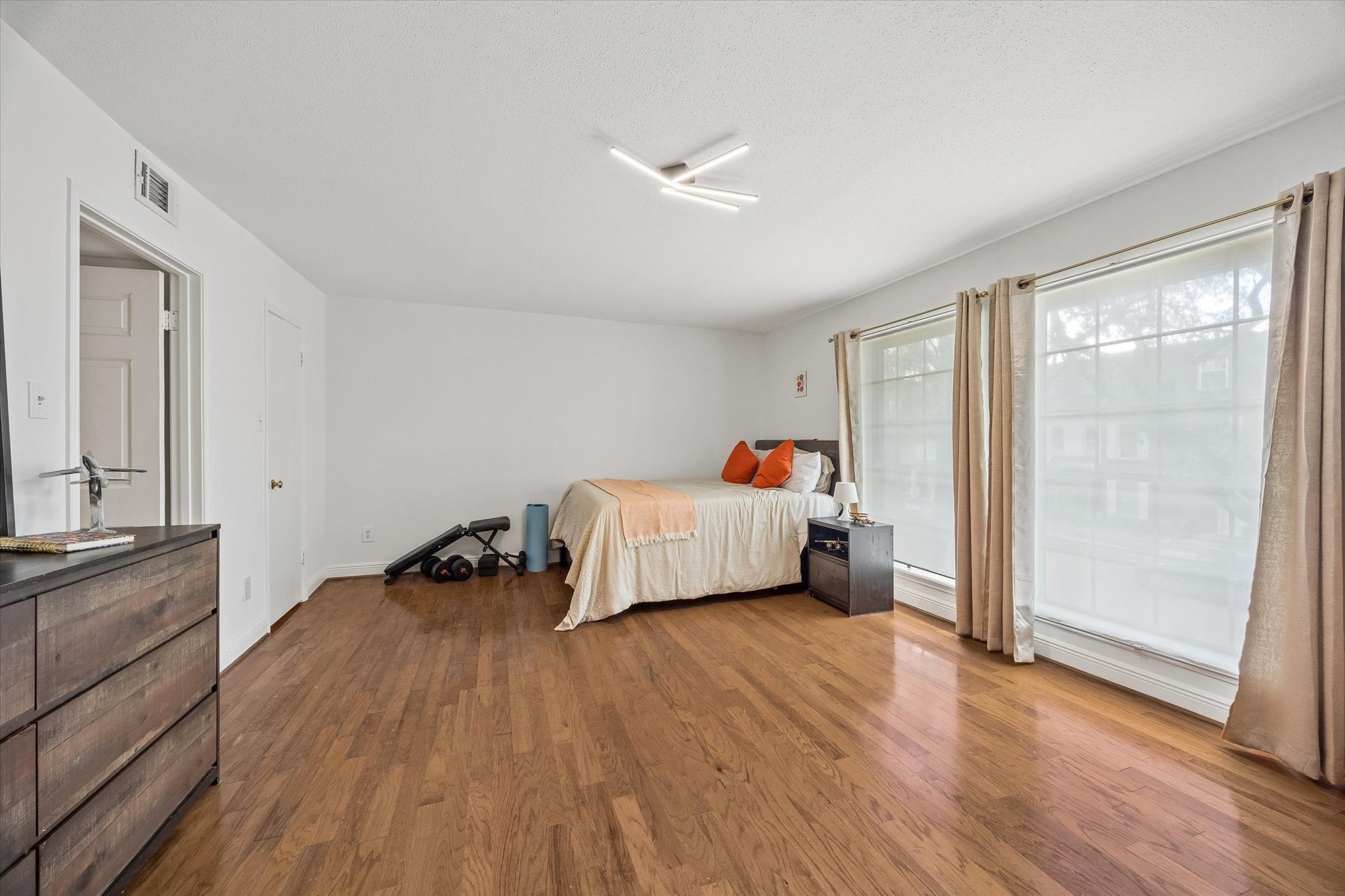 474 N Post Oak Lane, #474, Houston, TX 77024
