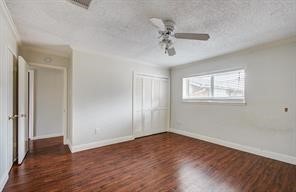 823 S Ripple Creek Drive, Houston, TX 77057