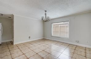 823 S Ripple Creek Drive, Houston, TX 77057