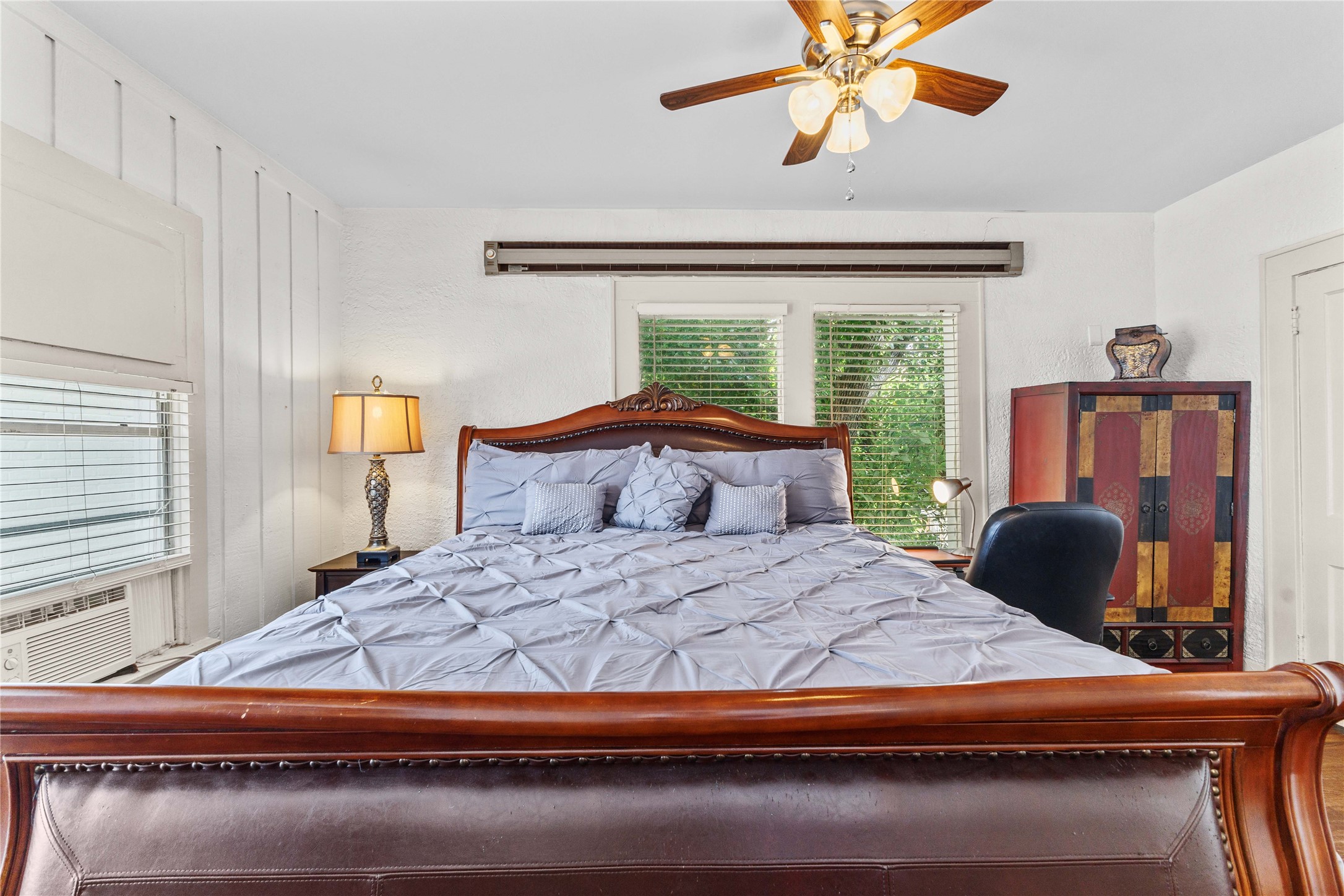 2511 Whitney, #B, Houston, TX 77006