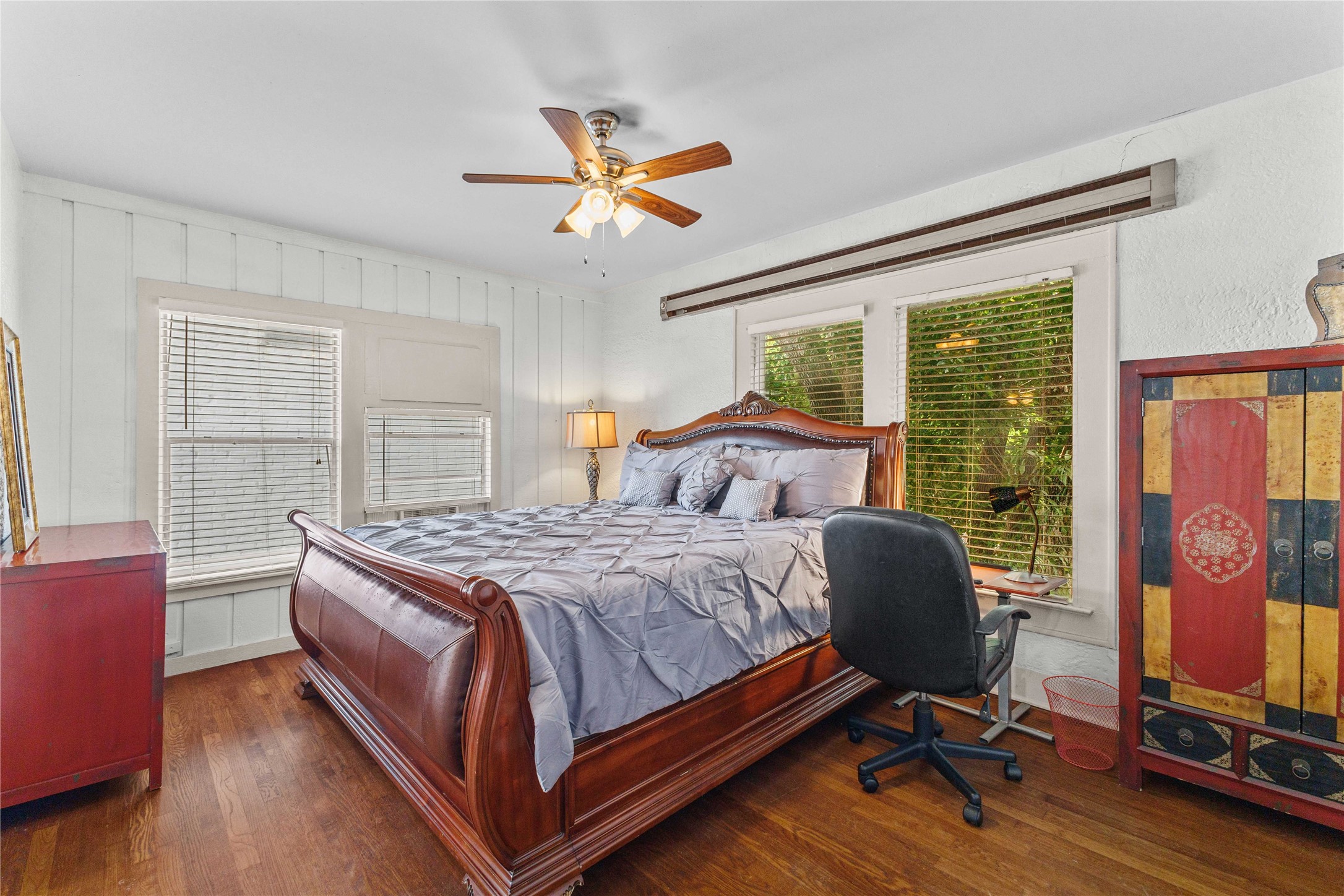 2511 Whitney, #B, Houston, TX 77006