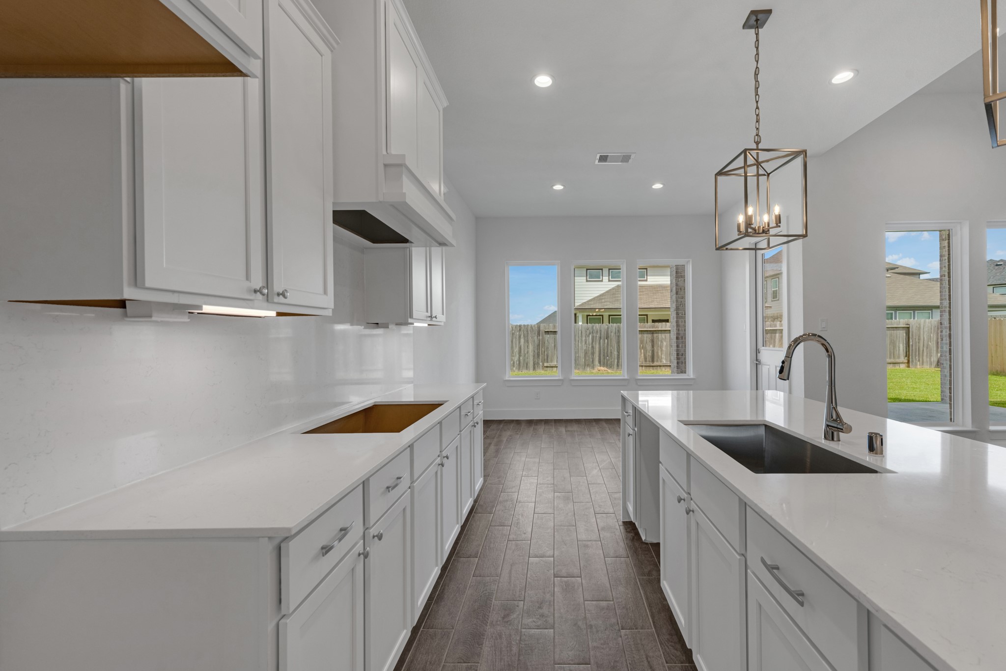 4519 Breezewood Drive, Rosenberg, TX 77471