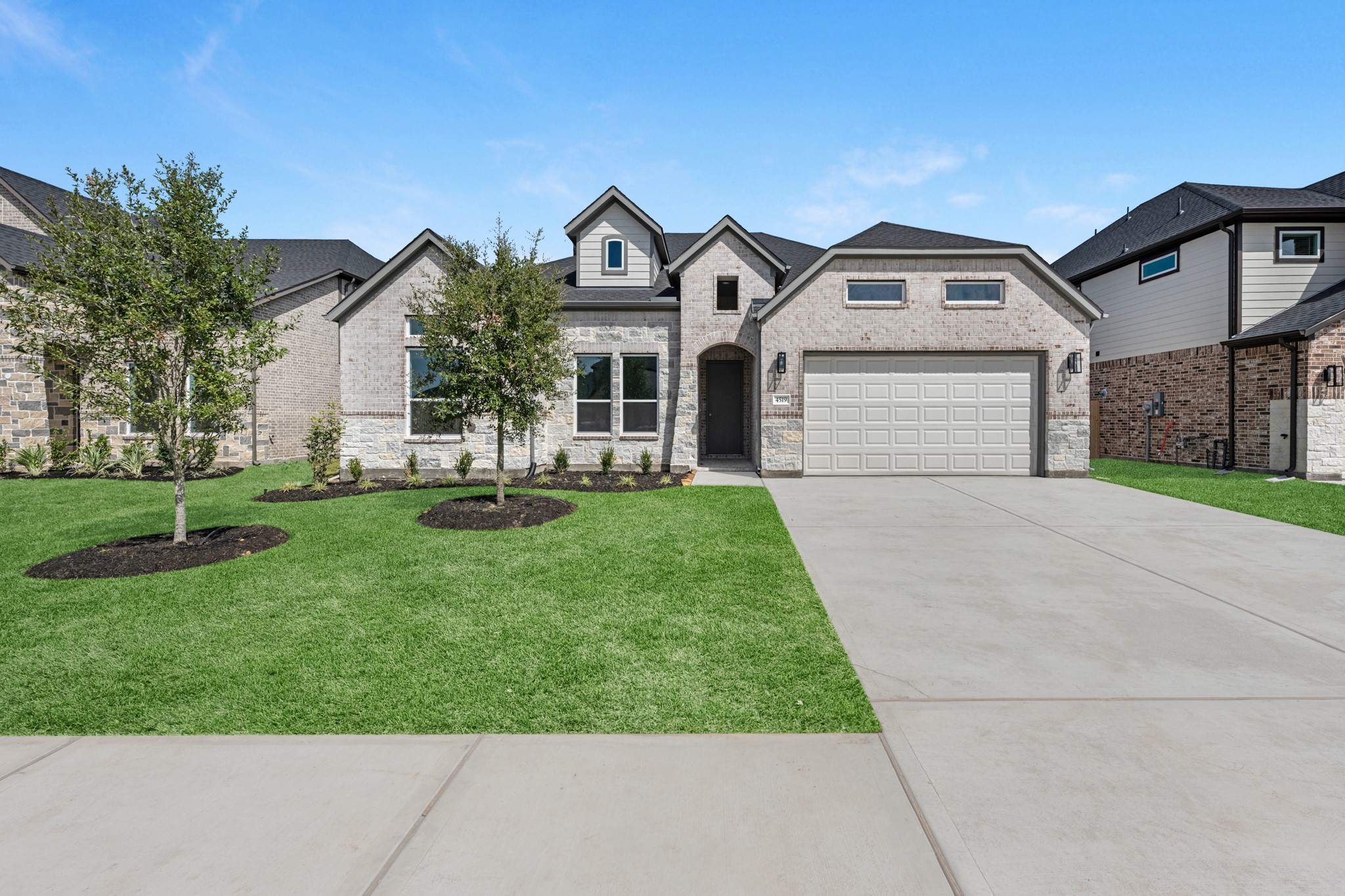 4519 Breezewood Drive, Rosenberg, TX 77471
