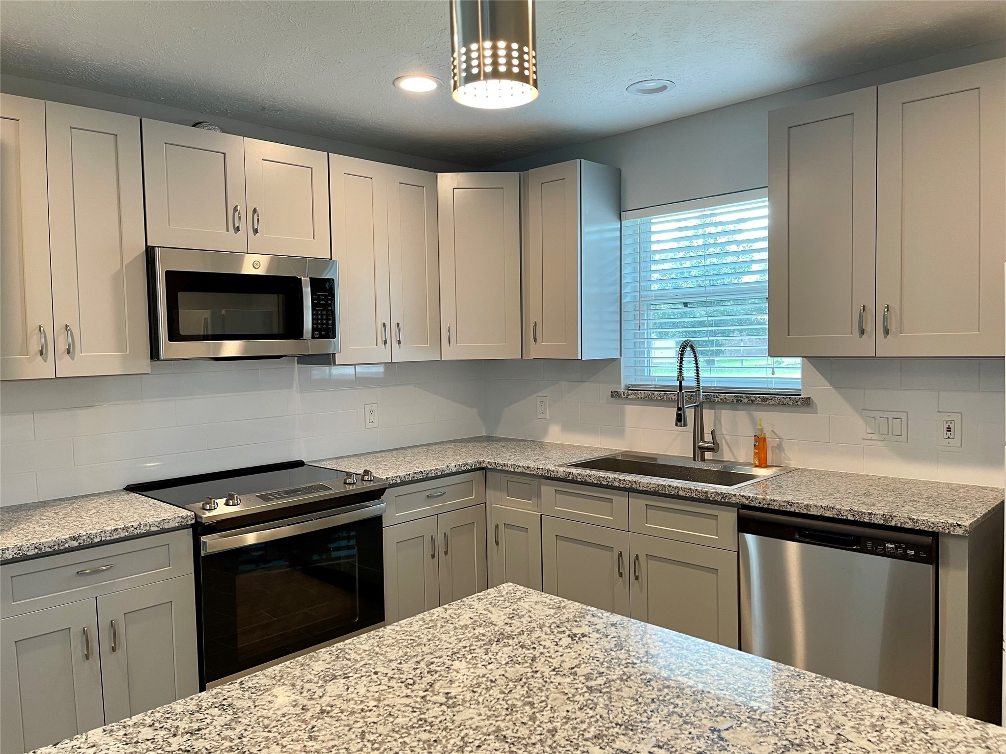 9415 Westacre Place, Houston, TX 77083