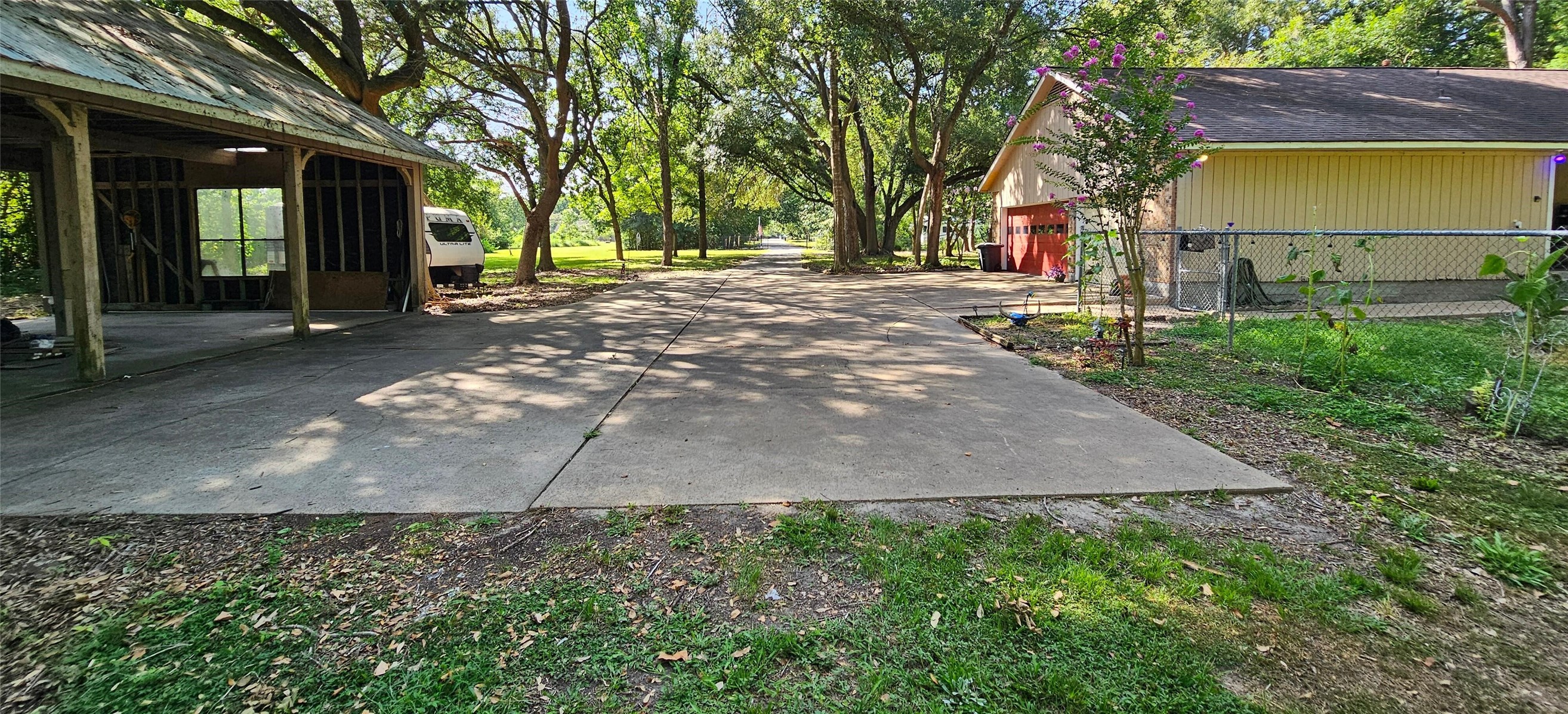 900 Bauer Avenue, League City, TX 77573