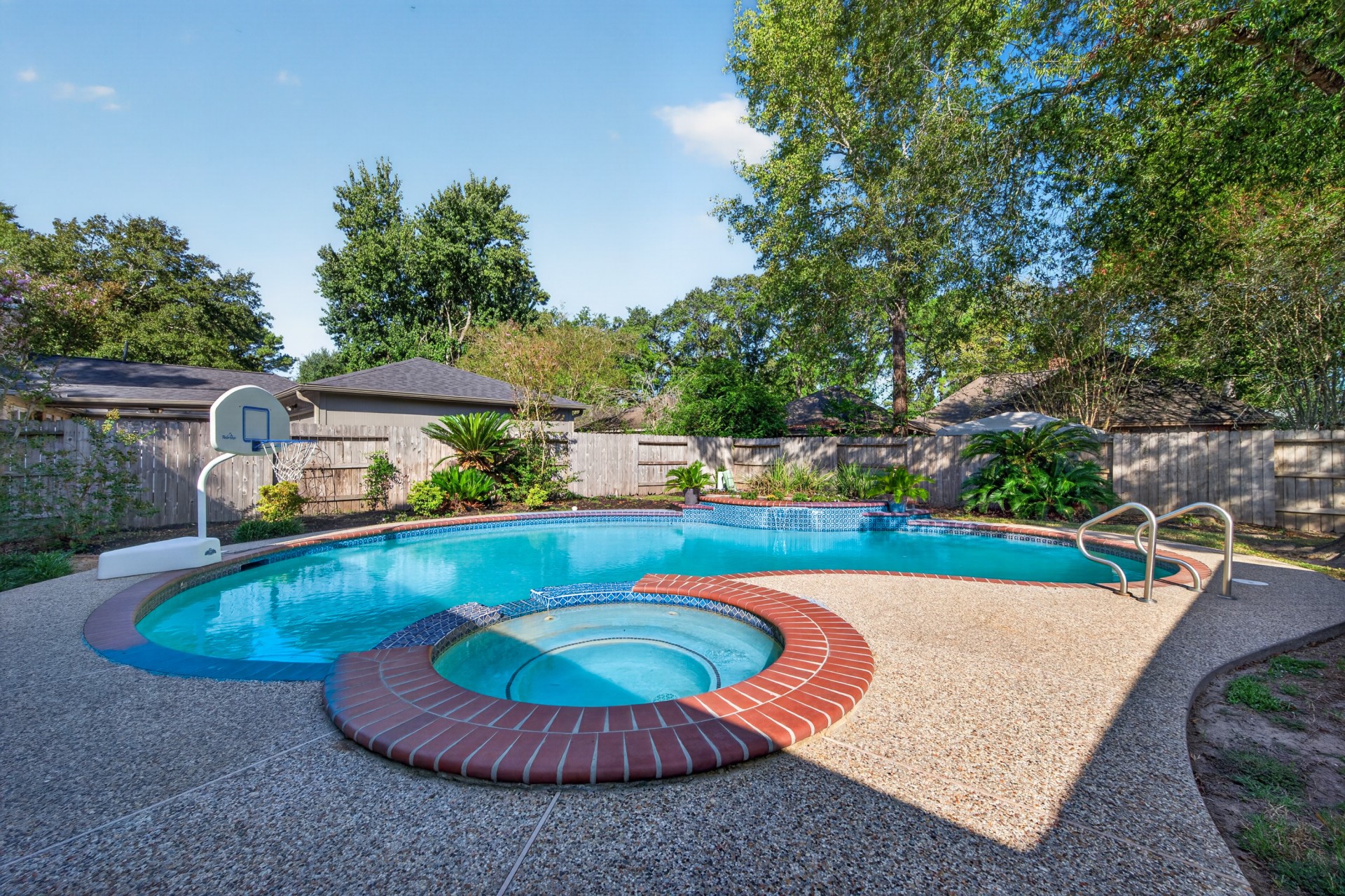 3126 Silver Glade Drive, Kingwood, TX 77345