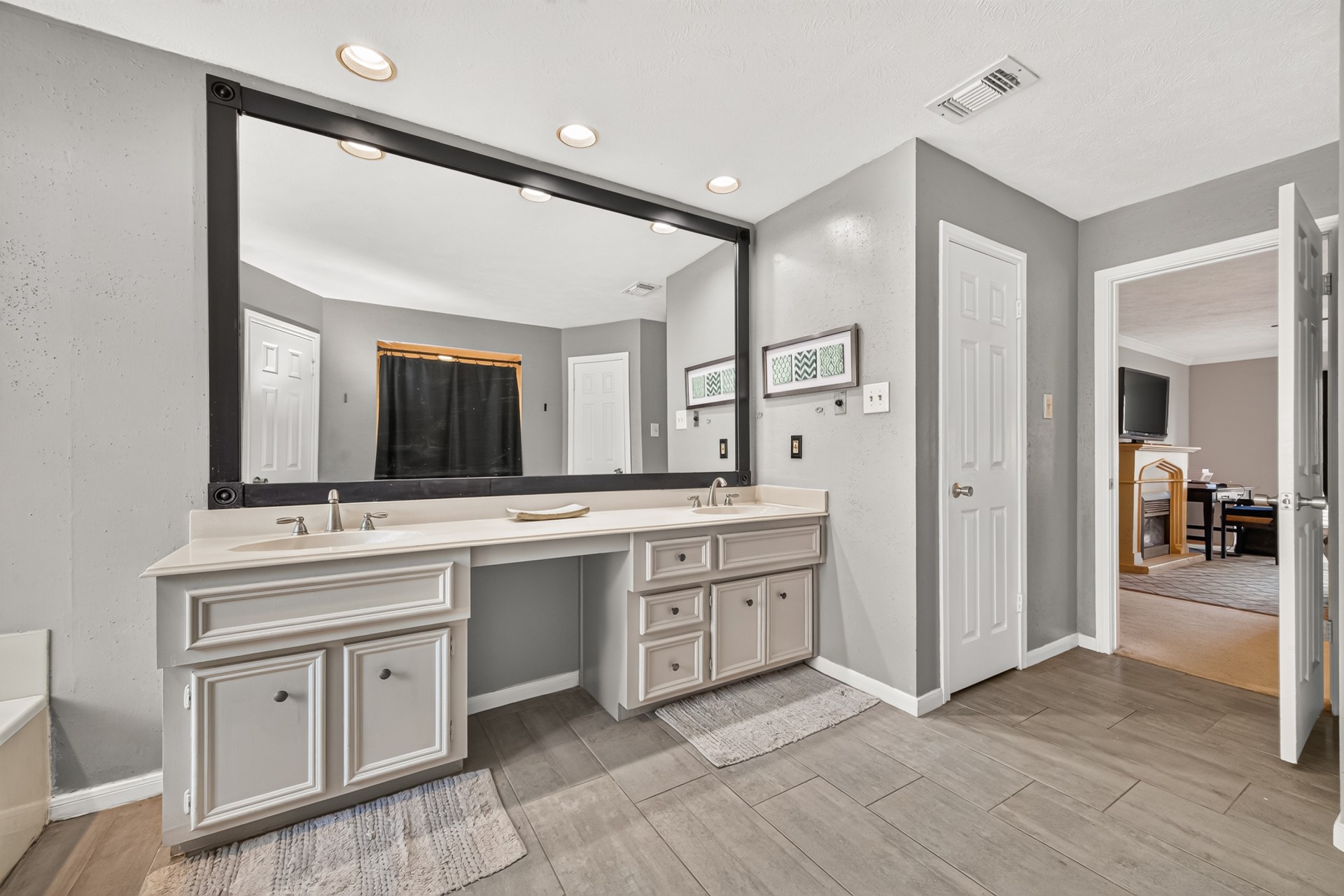 3126 Silver Glade Drive, Kingwood, TX 77345