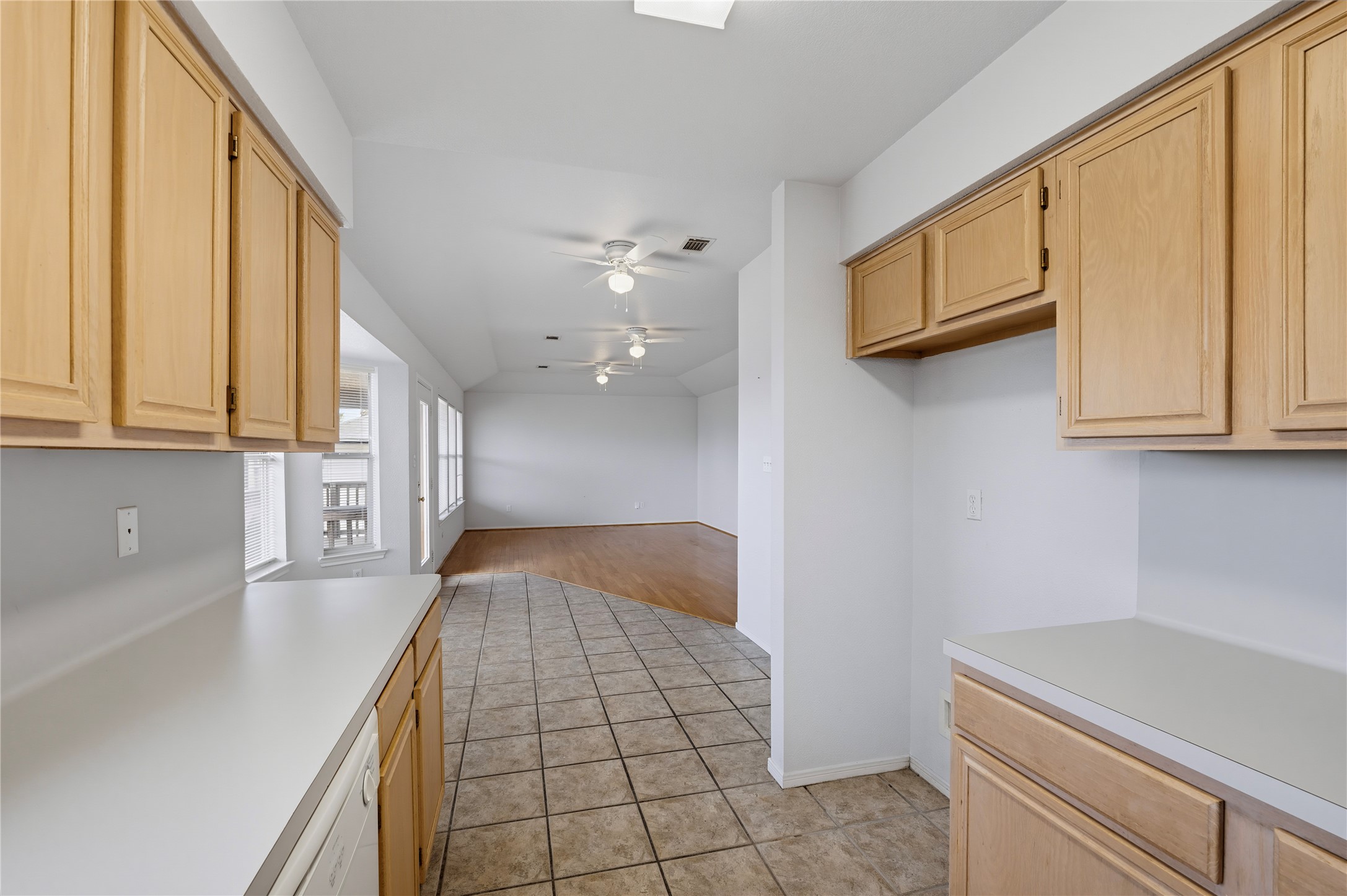 582 Warsaw Street, Bayou Vista, TX 77563