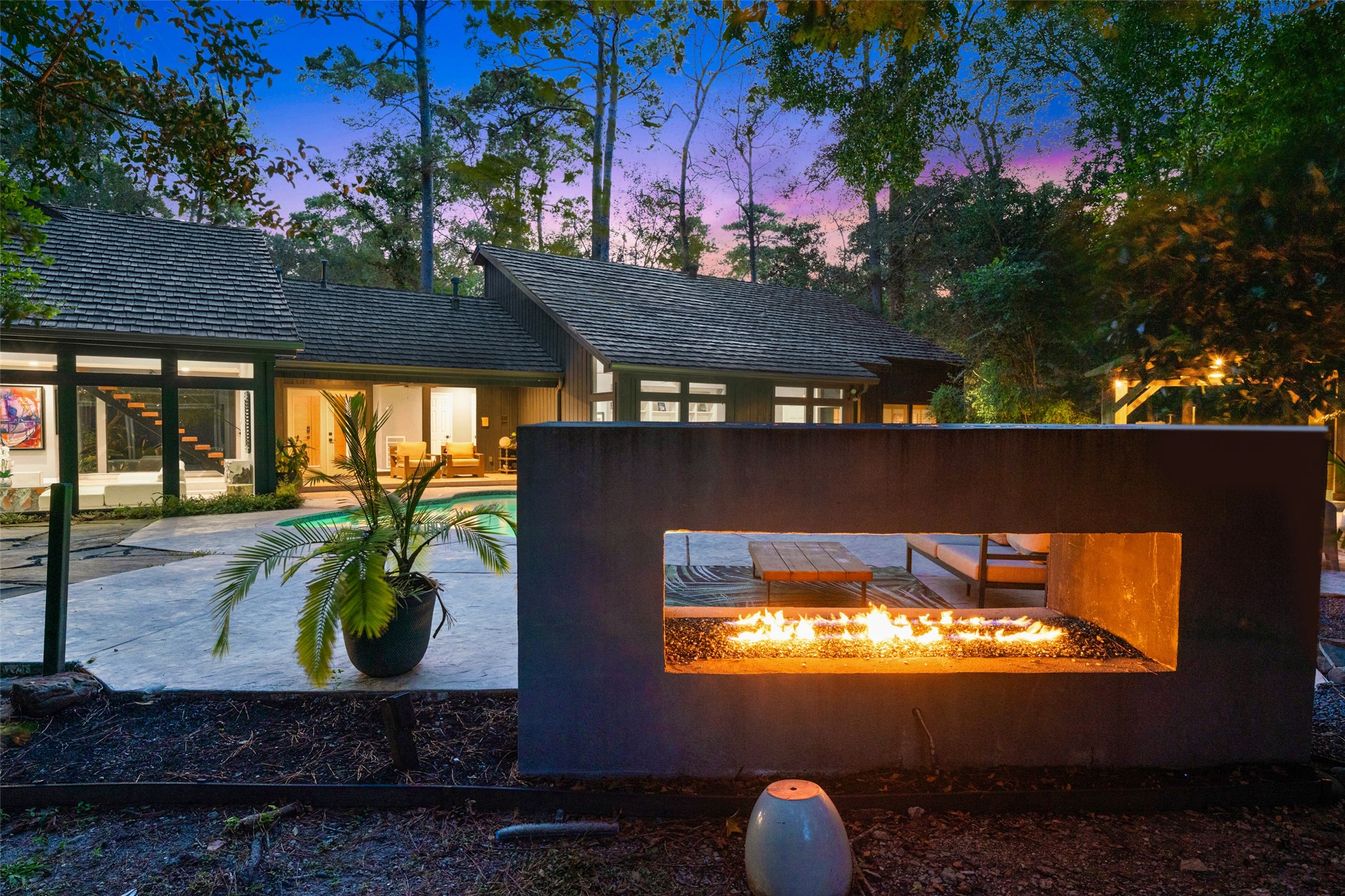 2411 Oakbank Drive, Kingwood, TX 77339