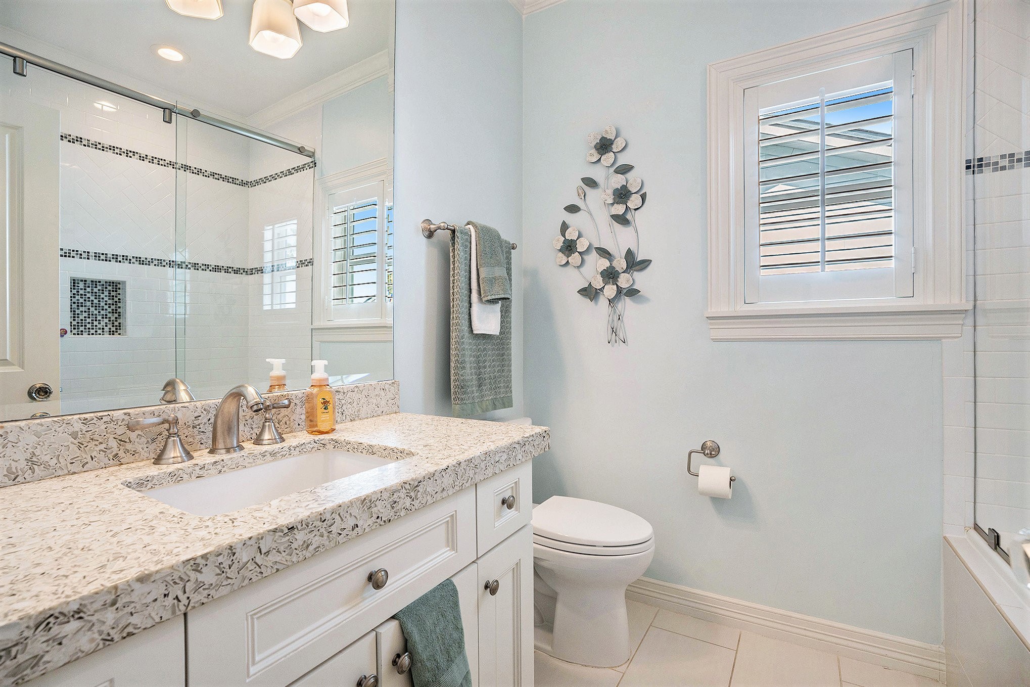 1171 Sailfish Street, Bayou Vista, TX 77563