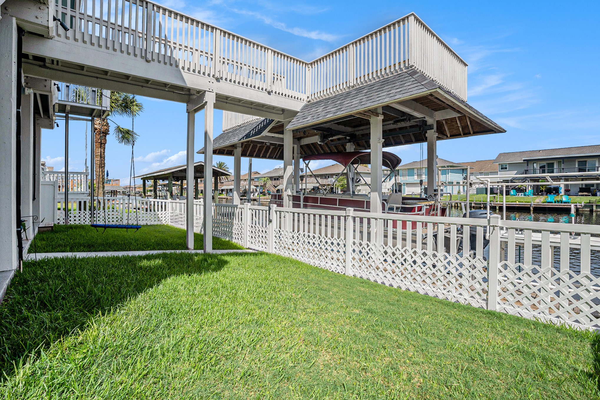 1171 Sailfish Street, Bayou Vista, TX 77563