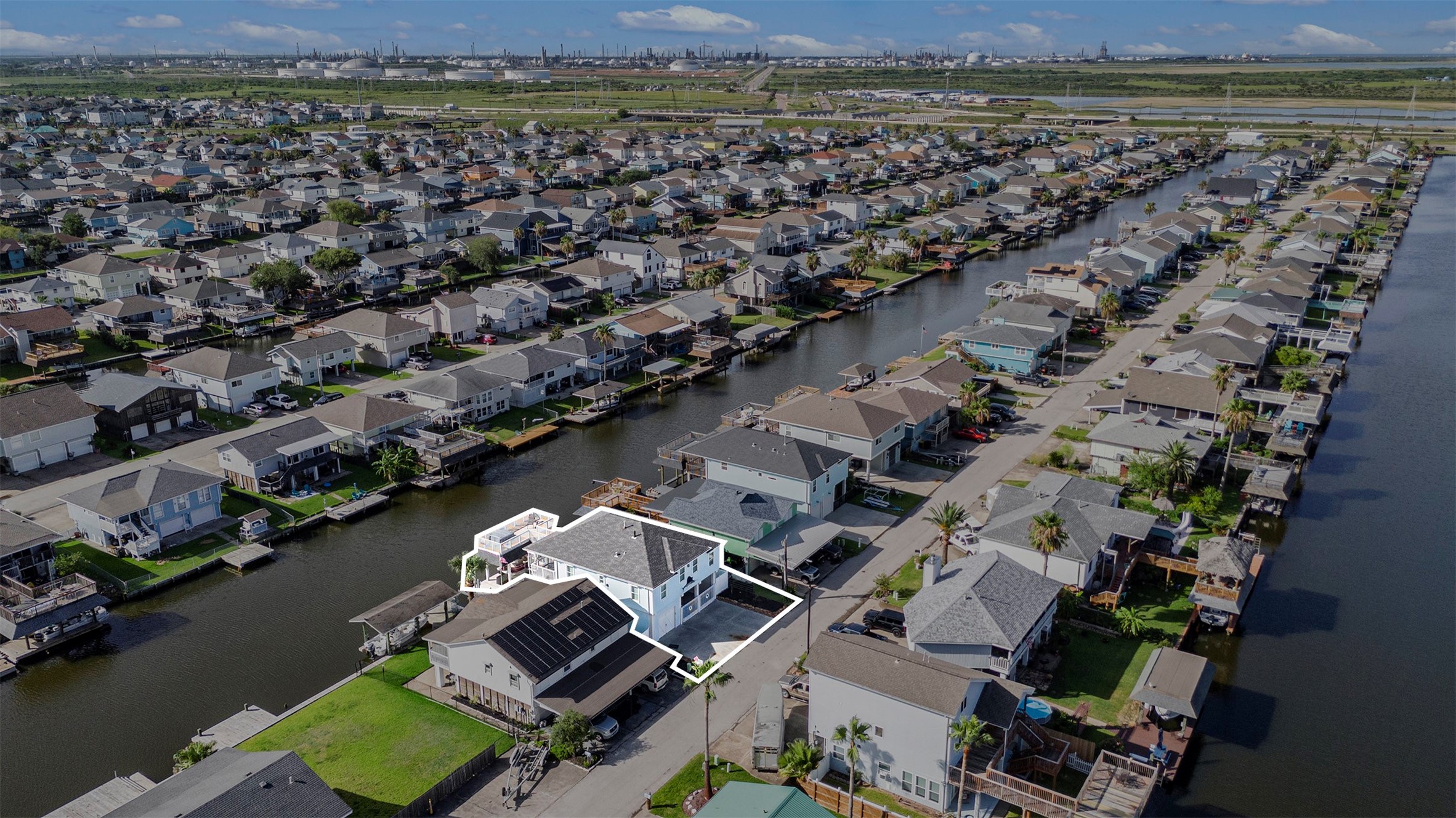1171 Sailfish Street, Bayou Vista, TX 77563
