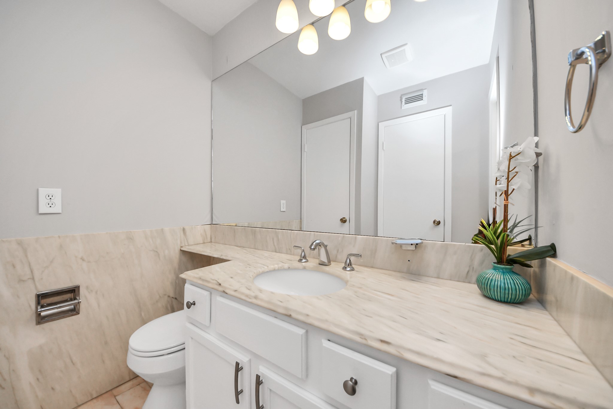 505 Westcott Street, #207, Houston, TX 77007