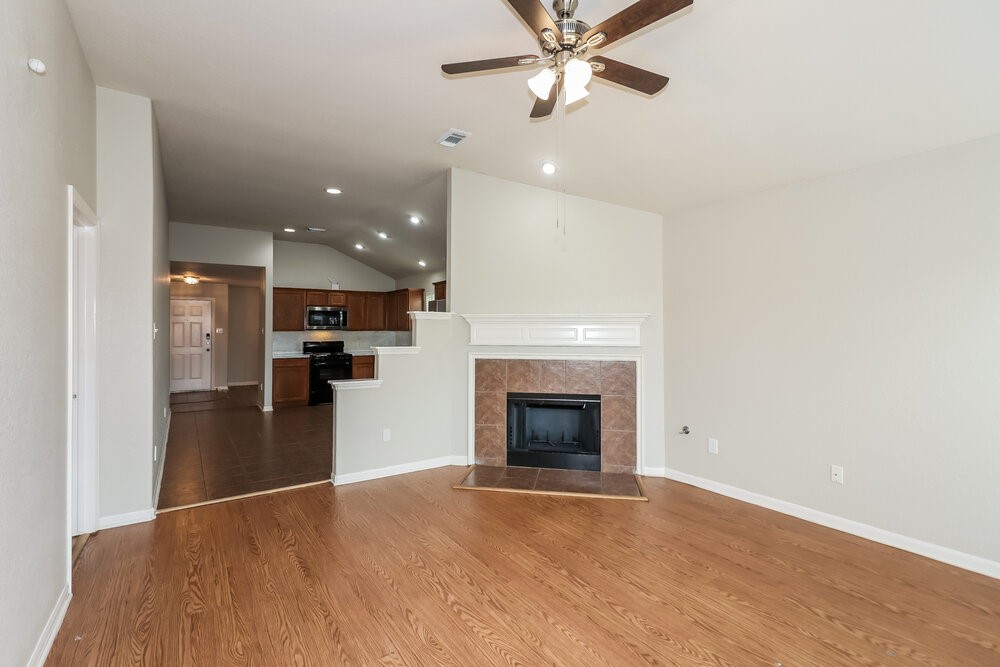 13910 Maleewan Lane, Sugar Land, TX 77498 13910 Maleewan Lane, Sugar Land, TX 77498